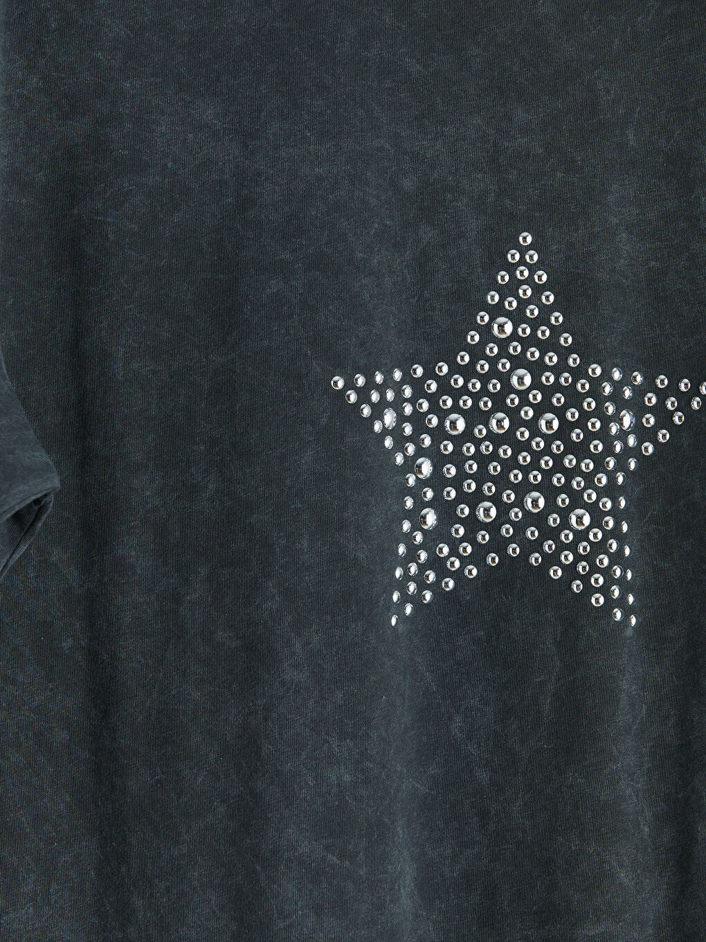 Antrasit Bisiklet Yaka Taşlı Kadın Tişört-2