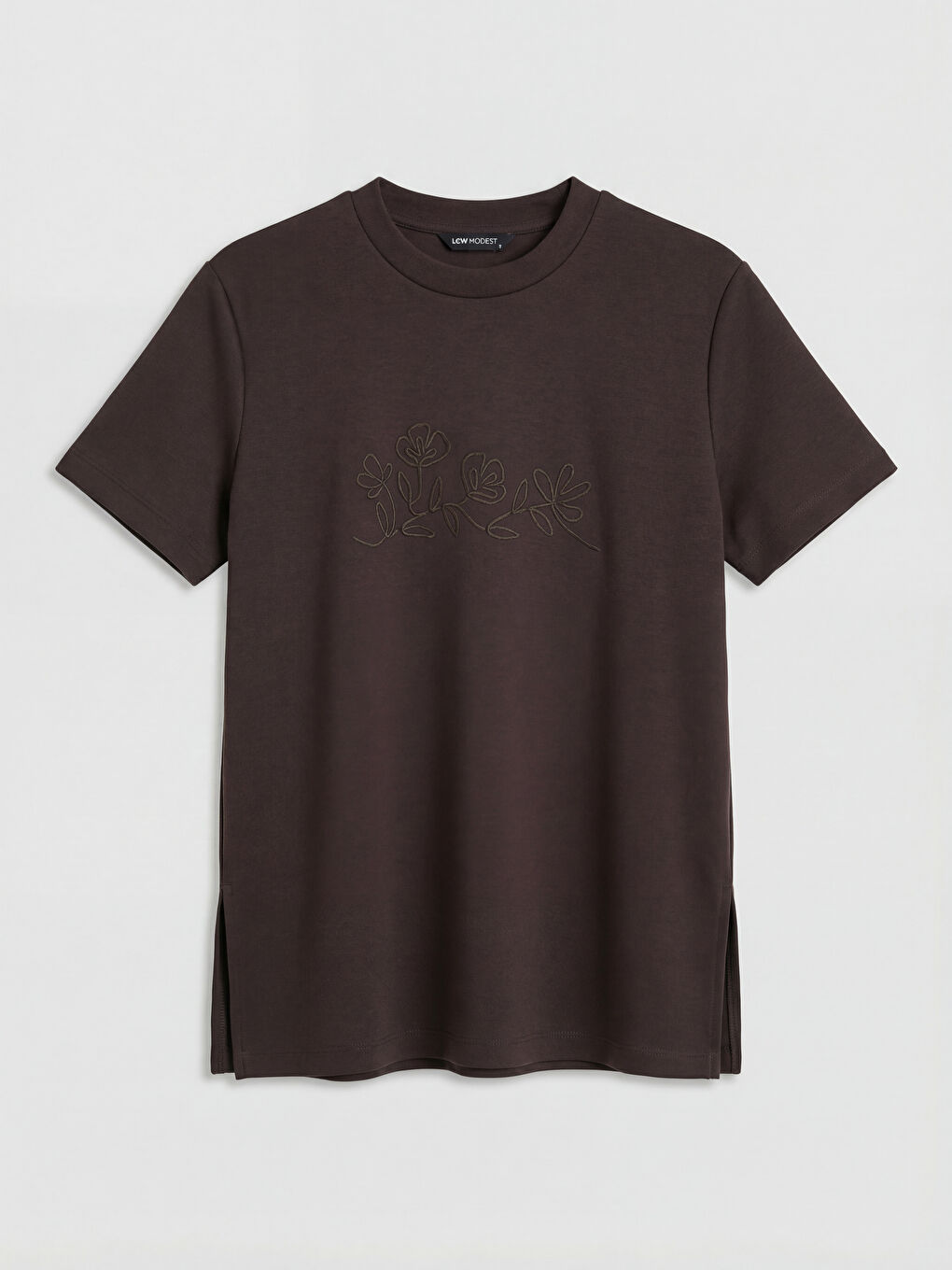 Kahverengi Bisiklet Yaka Nakışlı Kadın Tişört