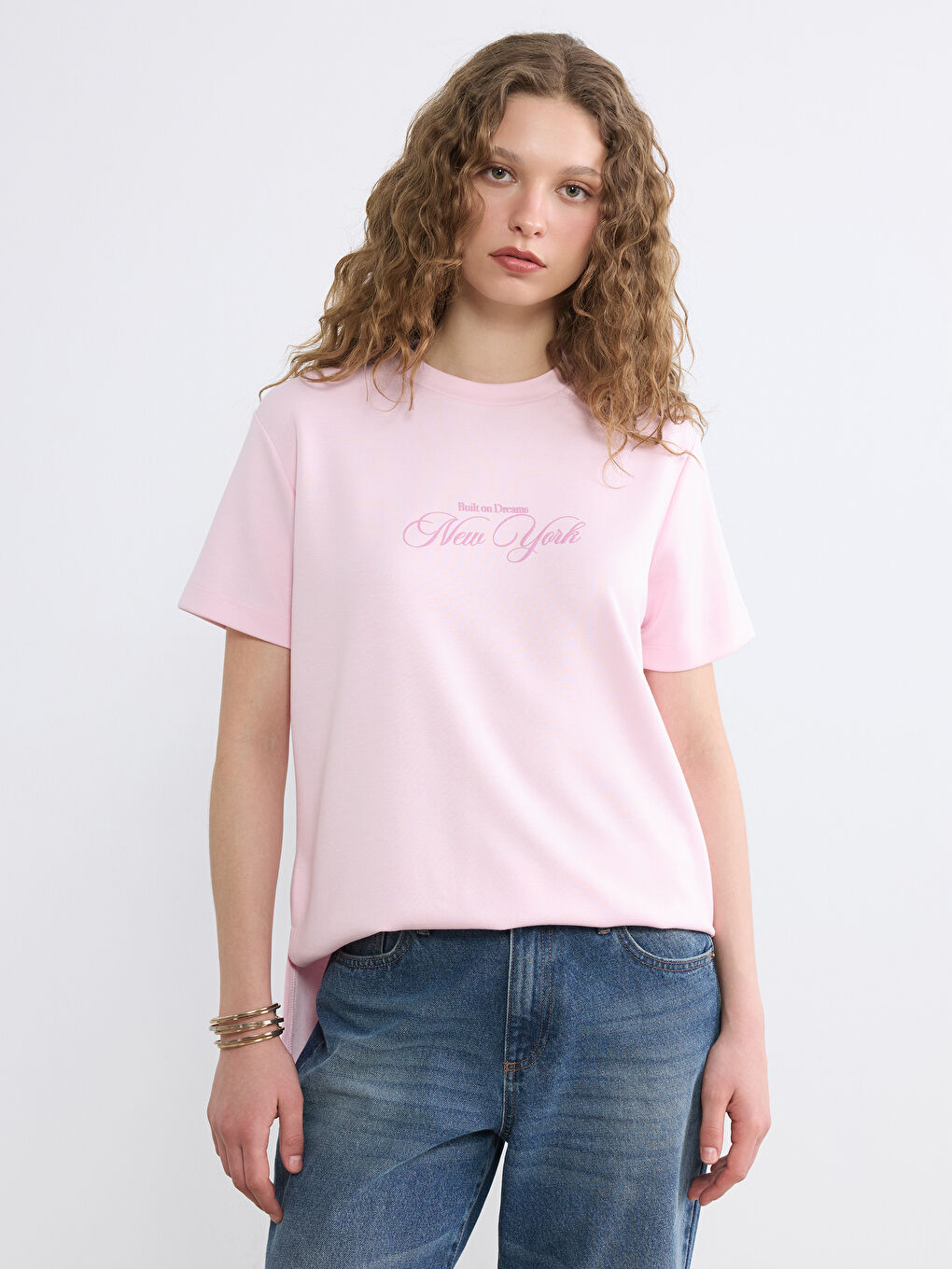 Pembe Bisiklet Yaka New York Baskılı Kadın Tişört