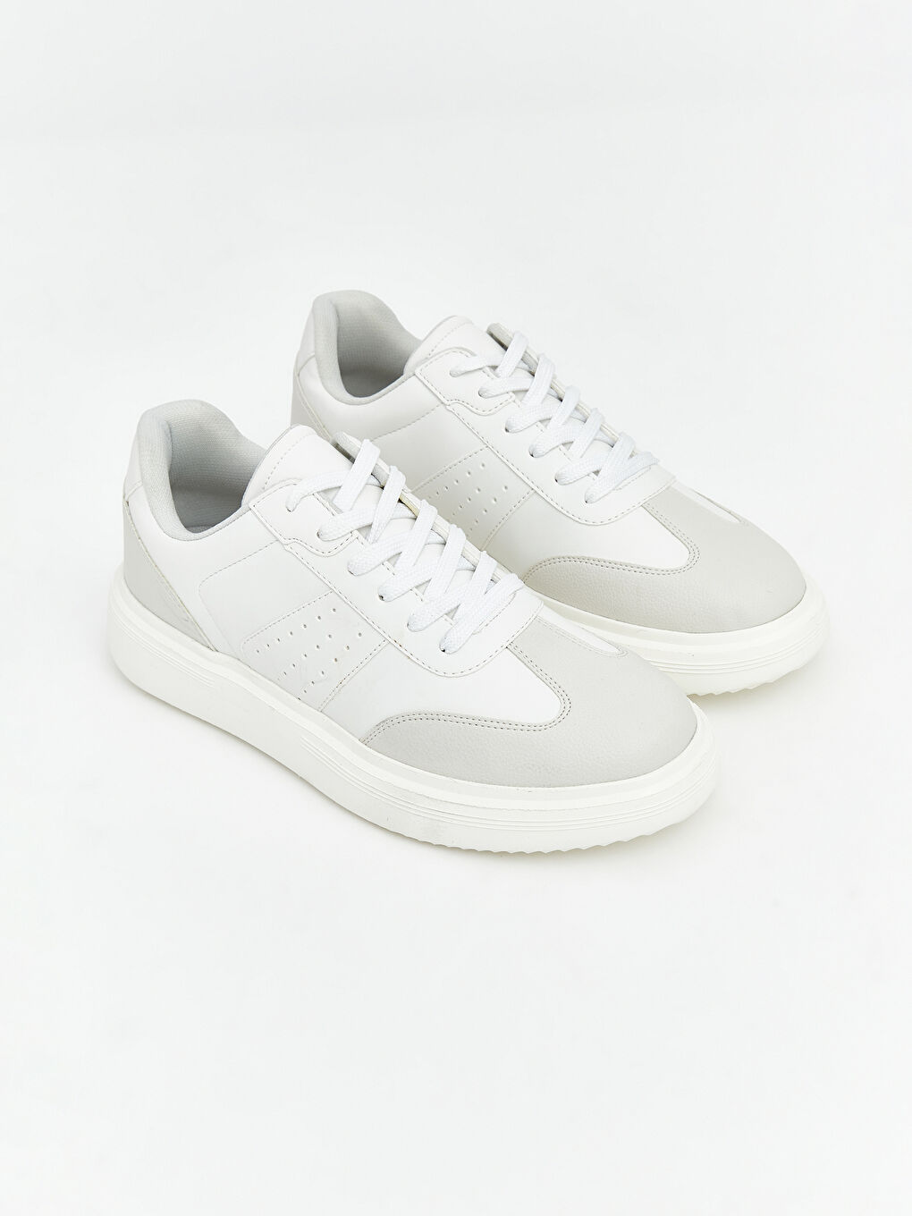 Beyaz Deri Görünümlü Erkek Spor Ayakkabı