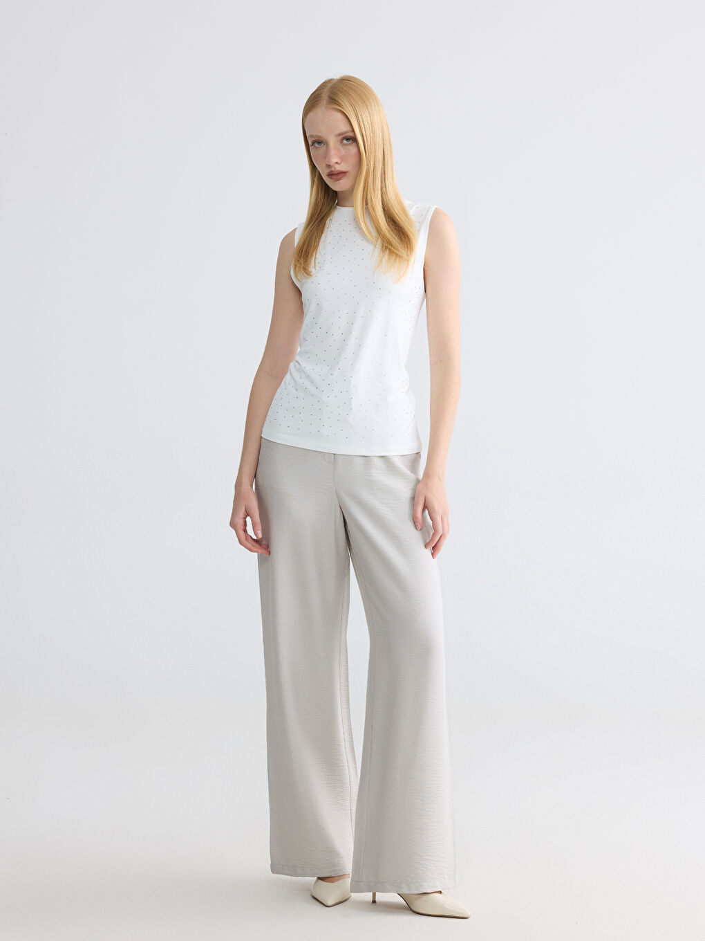 Beyaz Bisiklet Yaka Taşlı Atlet-1