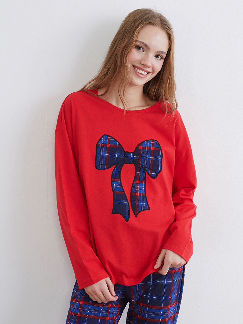 Women's Pajama Set with Bicycle Collar and Bow Embroidery-1