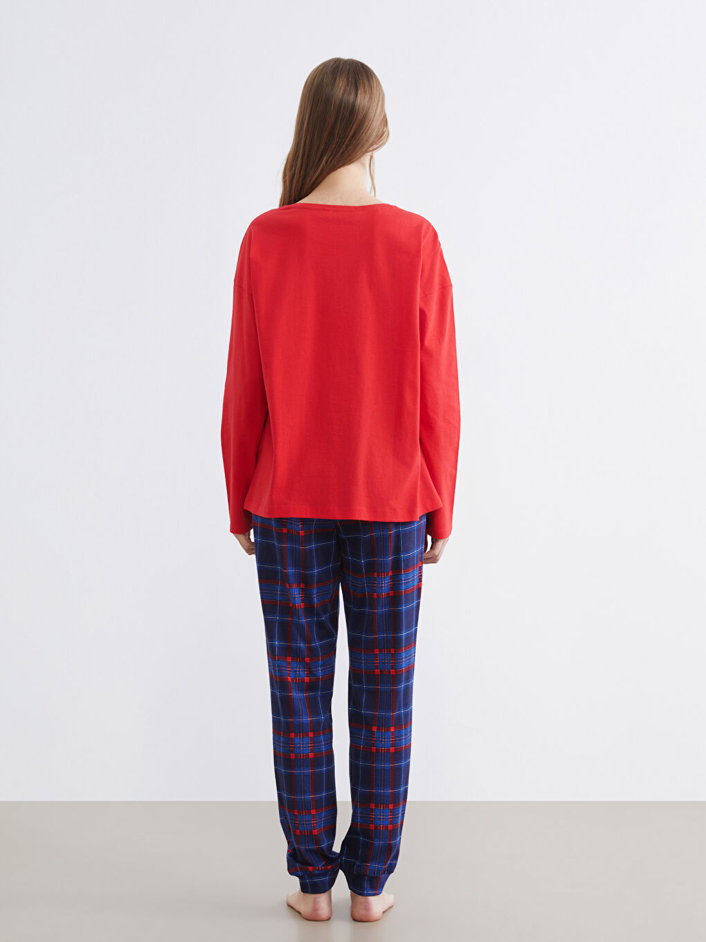 Women's Pajama Set with Bicycle Collar and Bow Embroidery-3