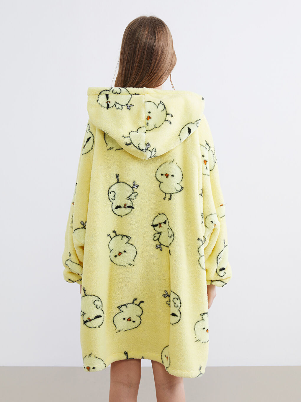 Sarı Kapüşonlu Oversize Kadın Pelüş Pijama Üstü-3