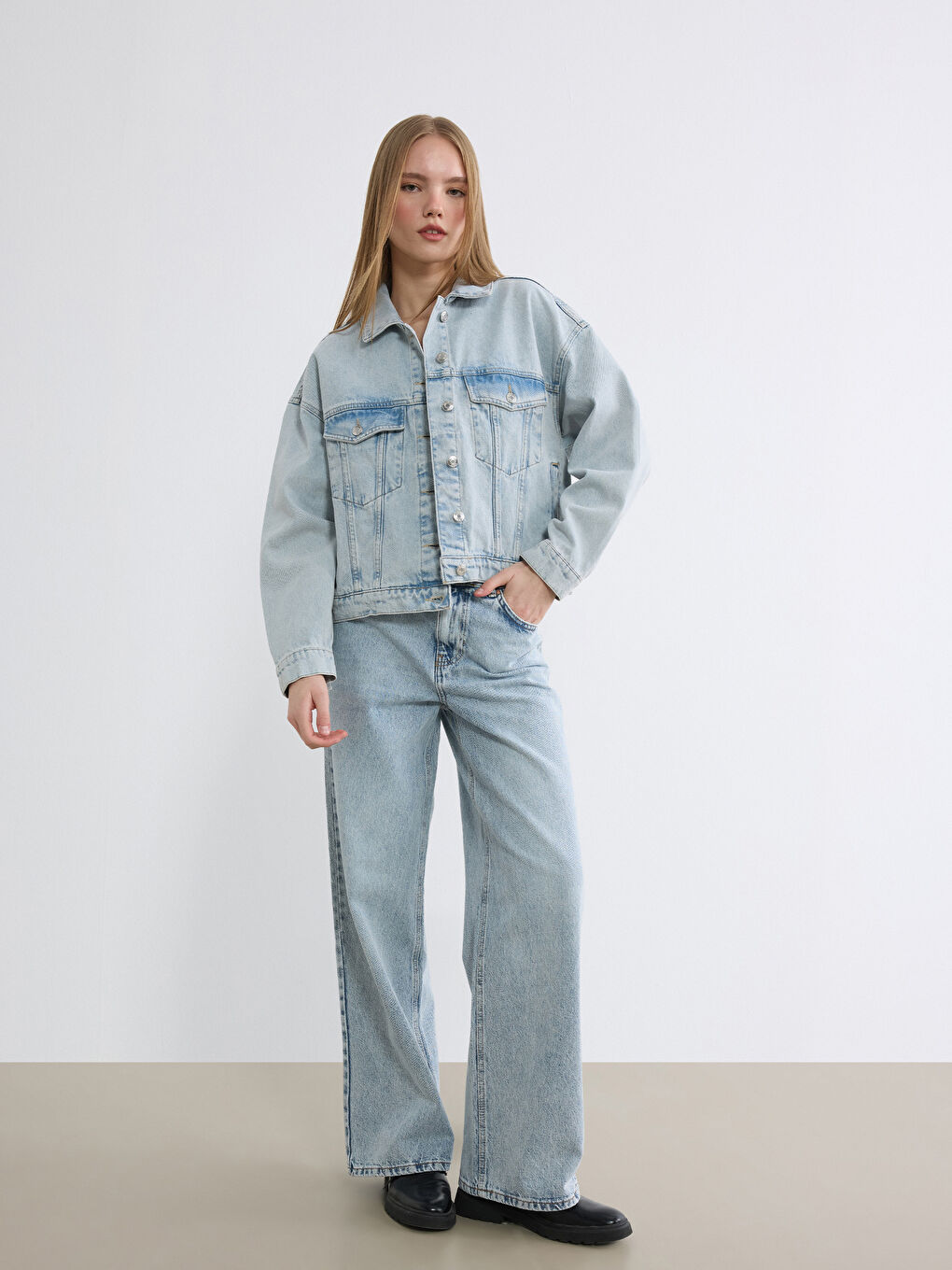 Mavi Gömlek Yaka Kadın Jean Ceket-1