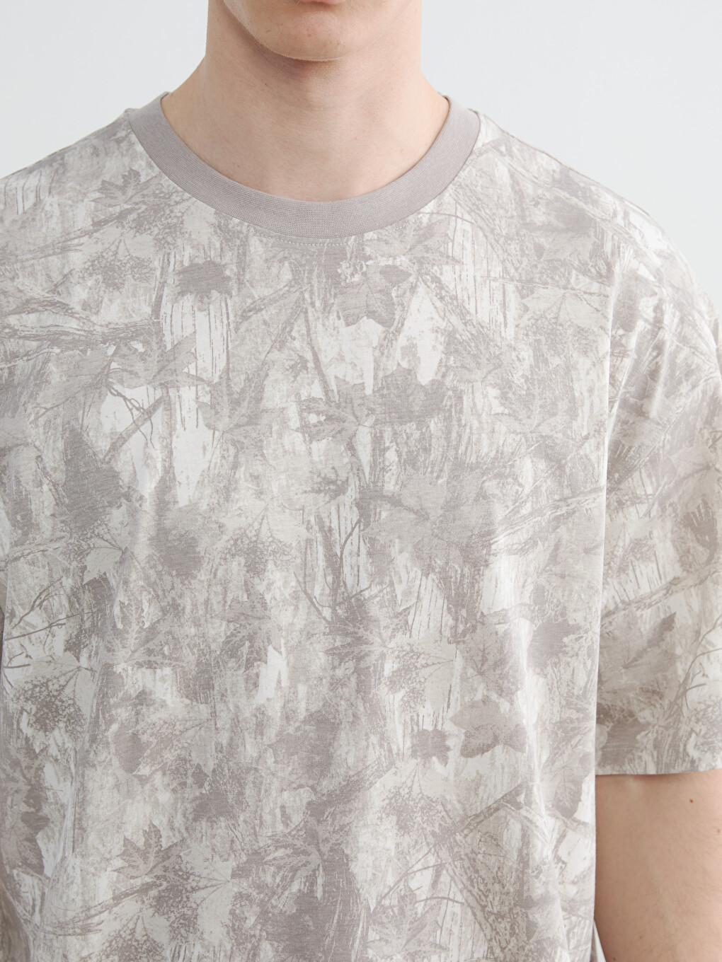 Loose Fit Patterned Men's T-Shirt-2