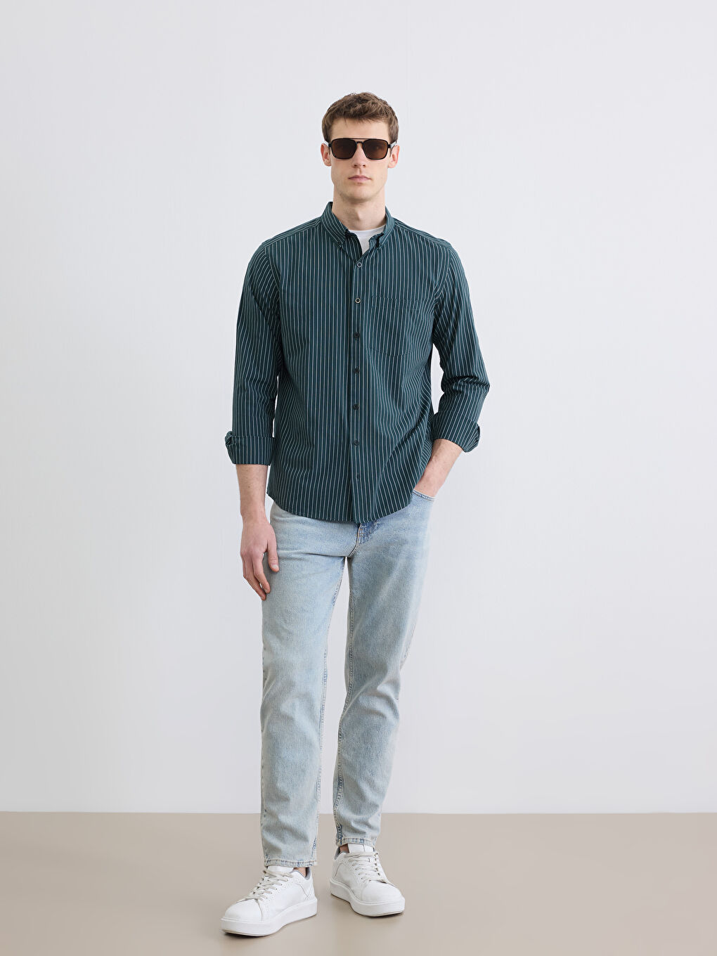 Yeşil Regular Fit Çizgili Armürlü Erkek Gömlek-1