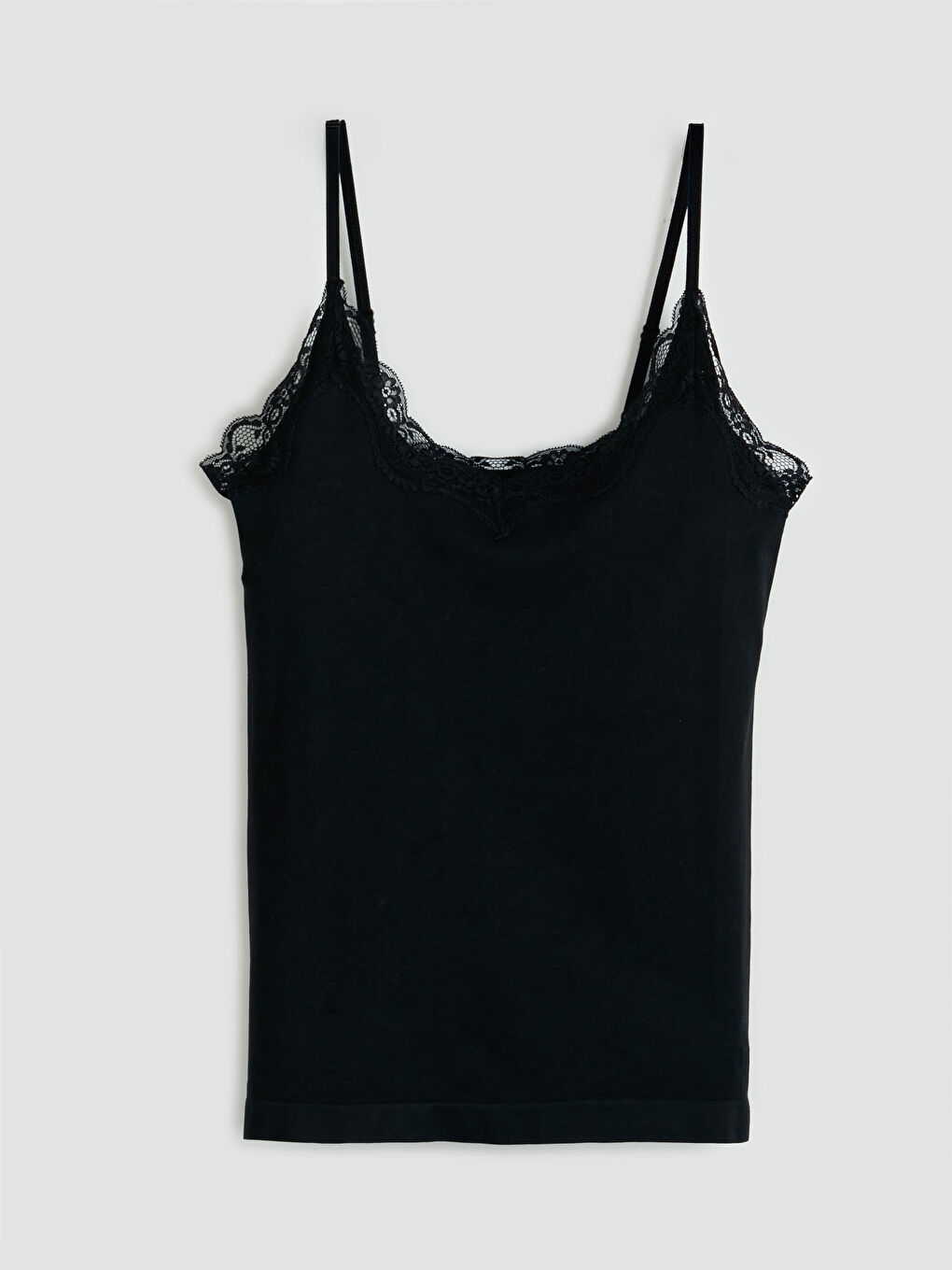 Siyah V Yaka Dantelli Kadın Atlet