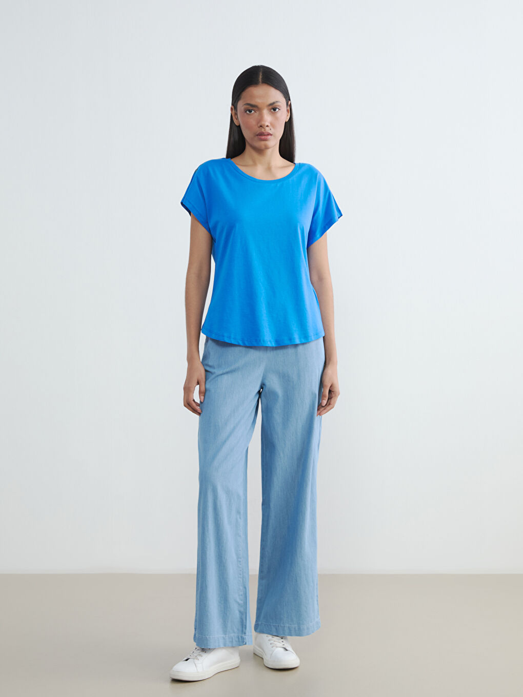 Mavi Bisiklet Yaka Kadın Tişört-1