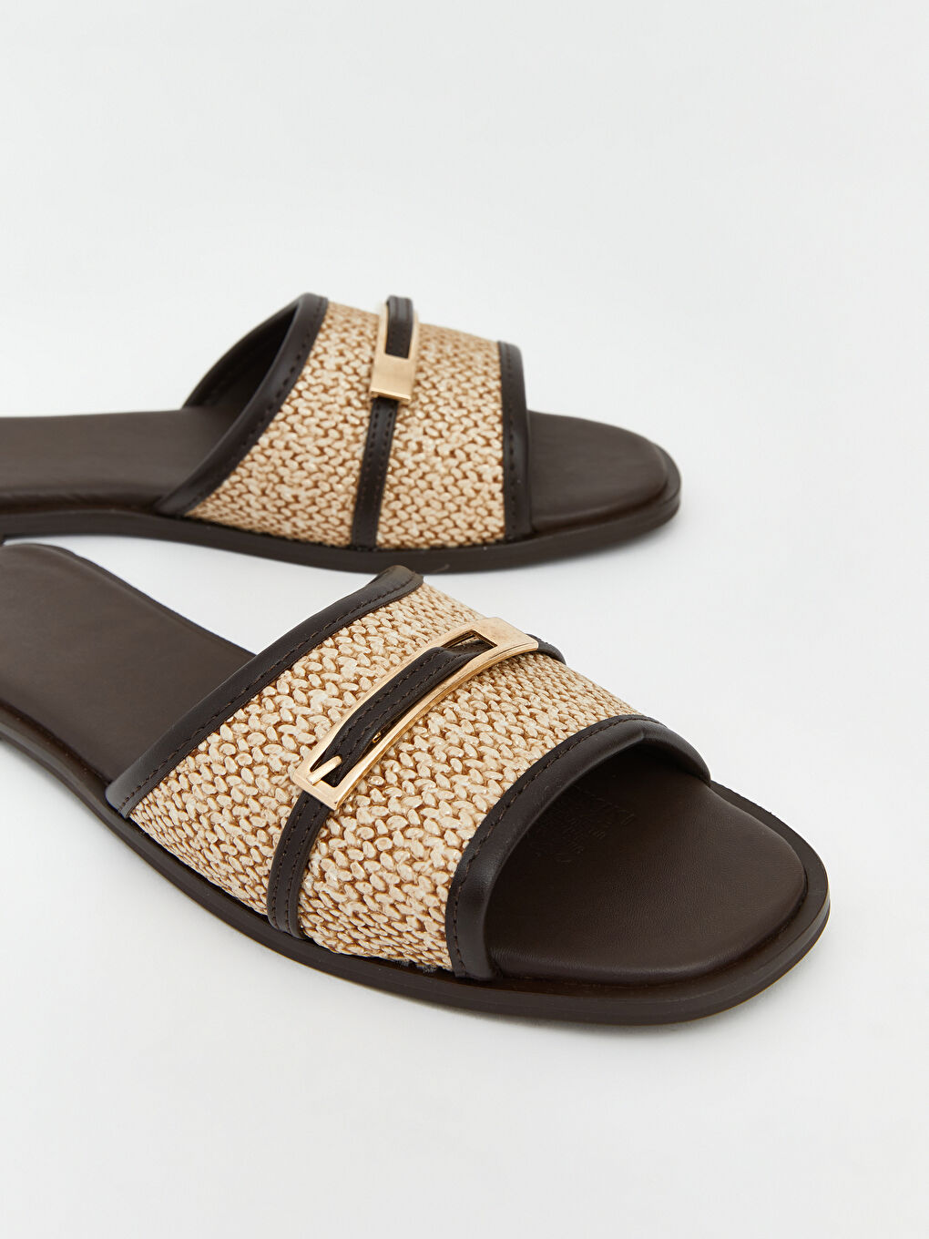 Kahverengi Hasır Görünümlü Kadın Terlik-2