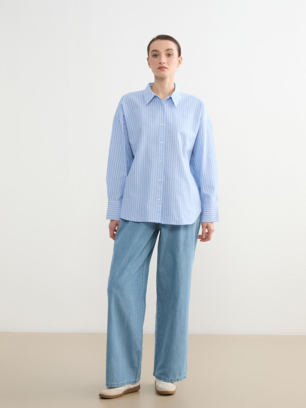 Mavi Çizgili Kadın Oxford Gömlek-1