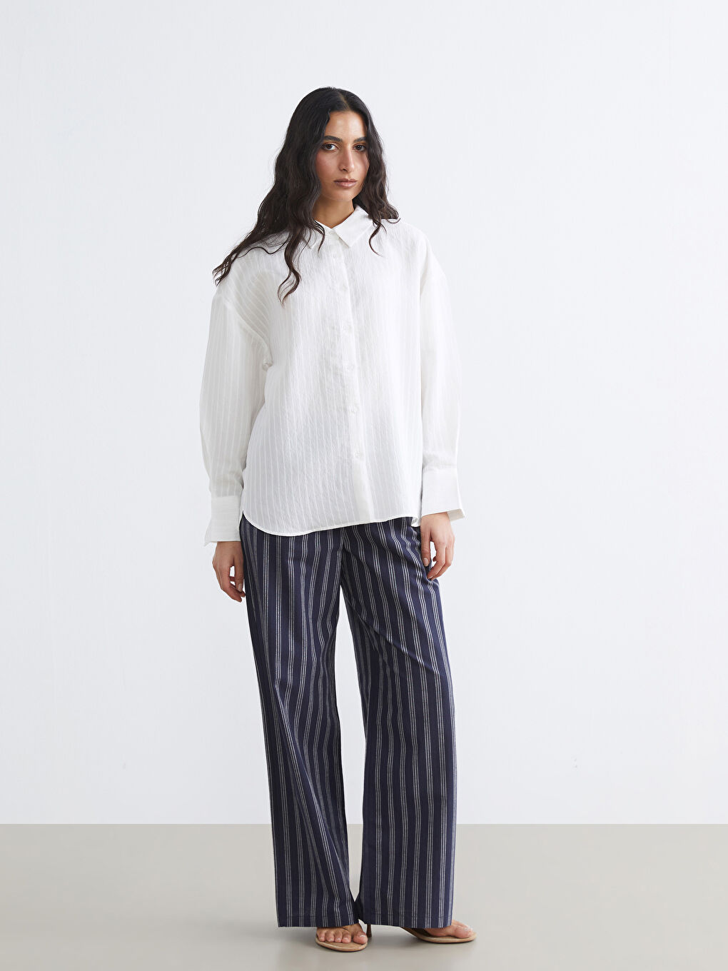 قميص مخطط للنساء-1