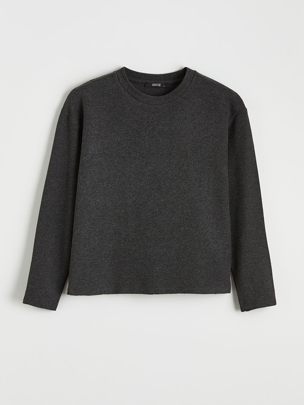 Antrasit Bisiklet Yaka Kadın Tişört	-4