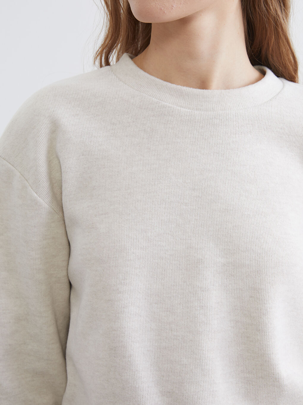 Bej Bisiklet Yaka Kadın Tişört	-2