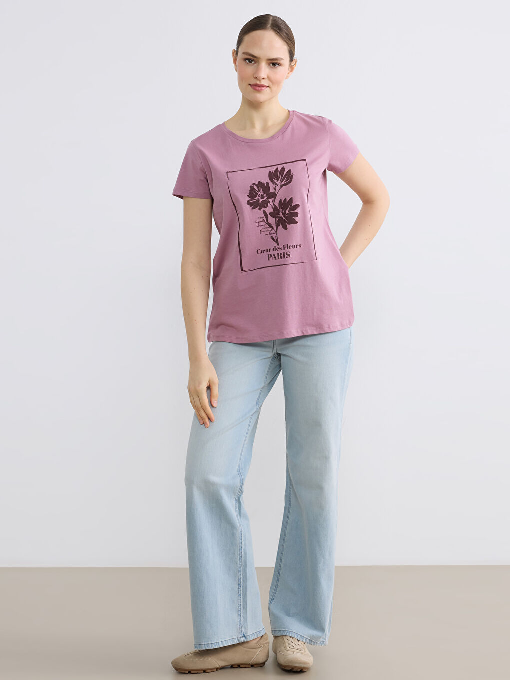 Pembe Bisiklet Yaka Baskılı Kadın Tişört	-1