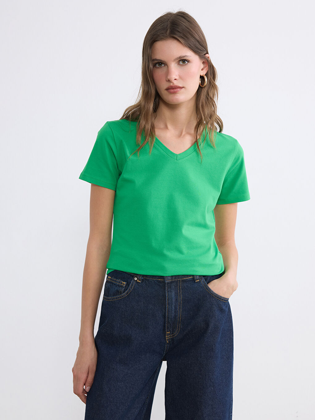 Yeşil V Yaka Kadın Tişört