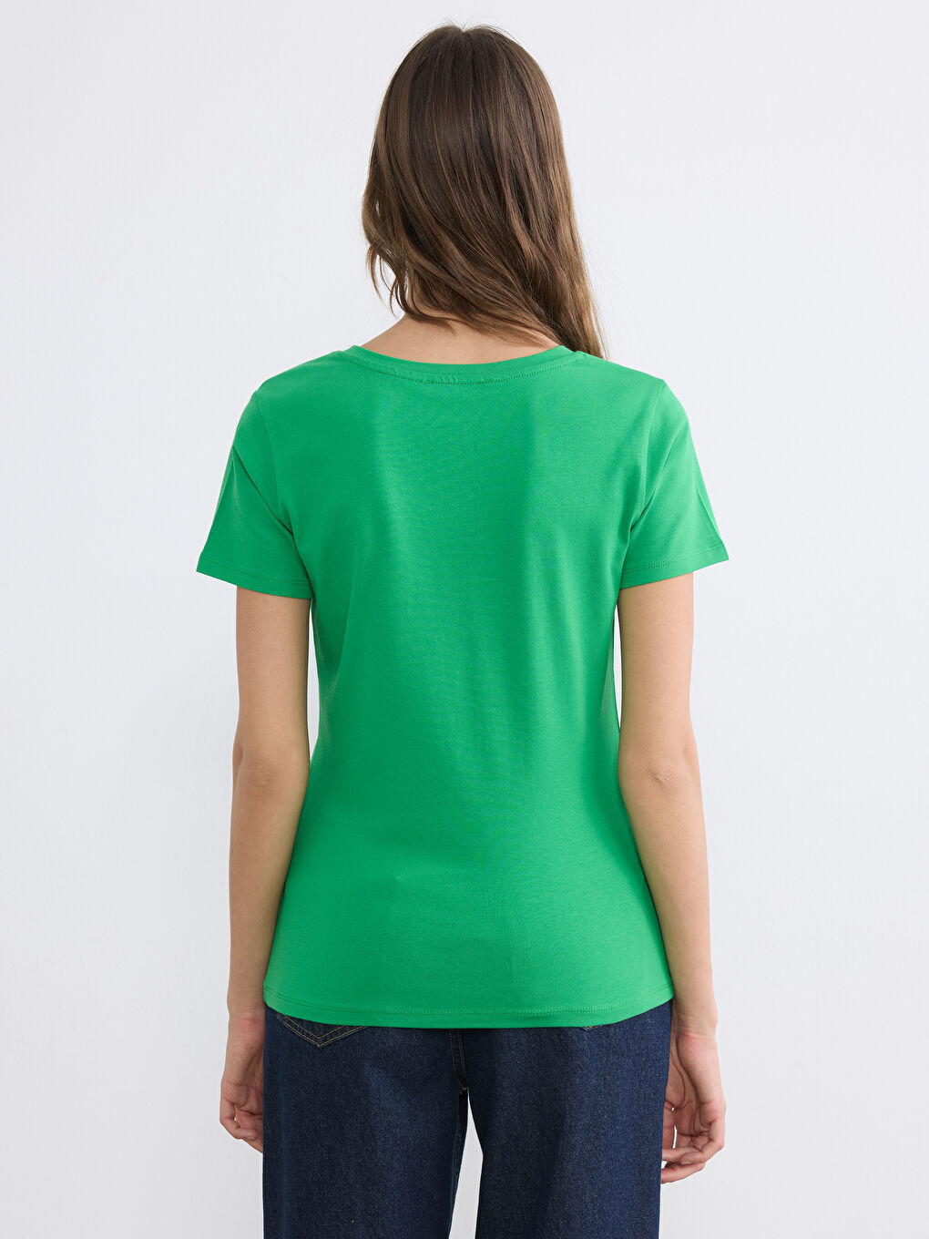 Yeşil V Yaka Kadın Tişört-3