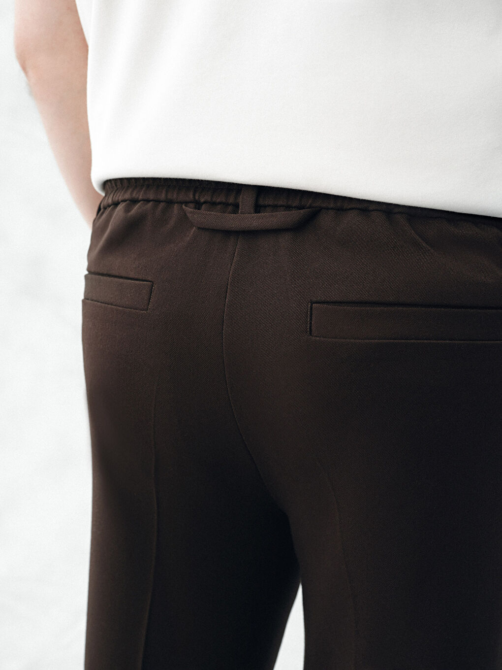 Kahverengi Kolay Giyilebilir Yanı Patlı ve Paçası Fermuarlı Erkek Pantolon-3