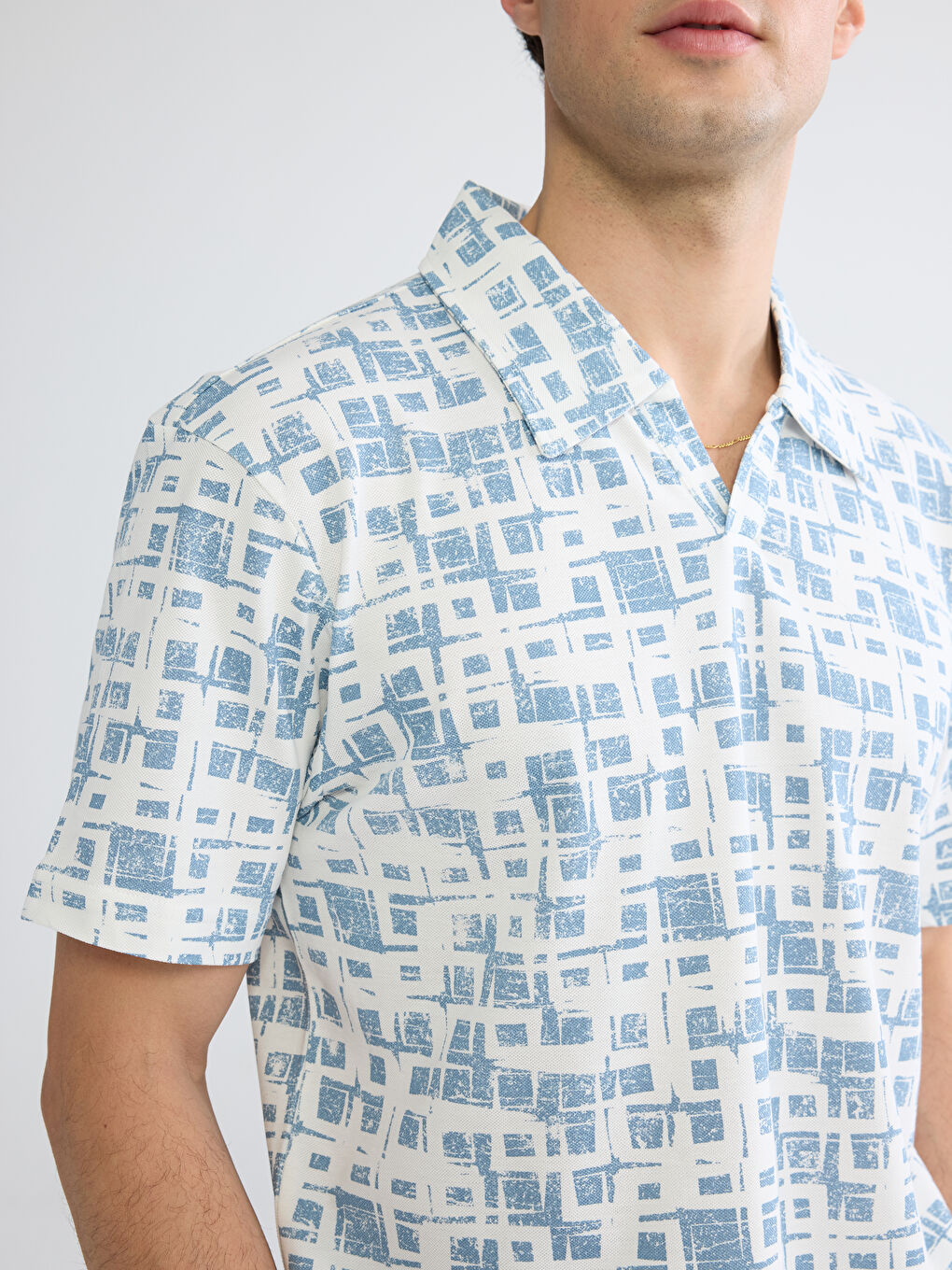 Beyaz Polo Yaka Desenli Pike Erkek Tişört-2