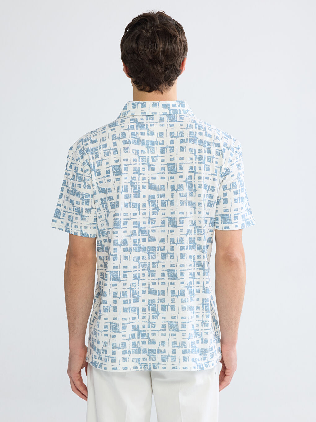 Beyaz Polo Yaka Desenli Pike Erkek Tişört-3