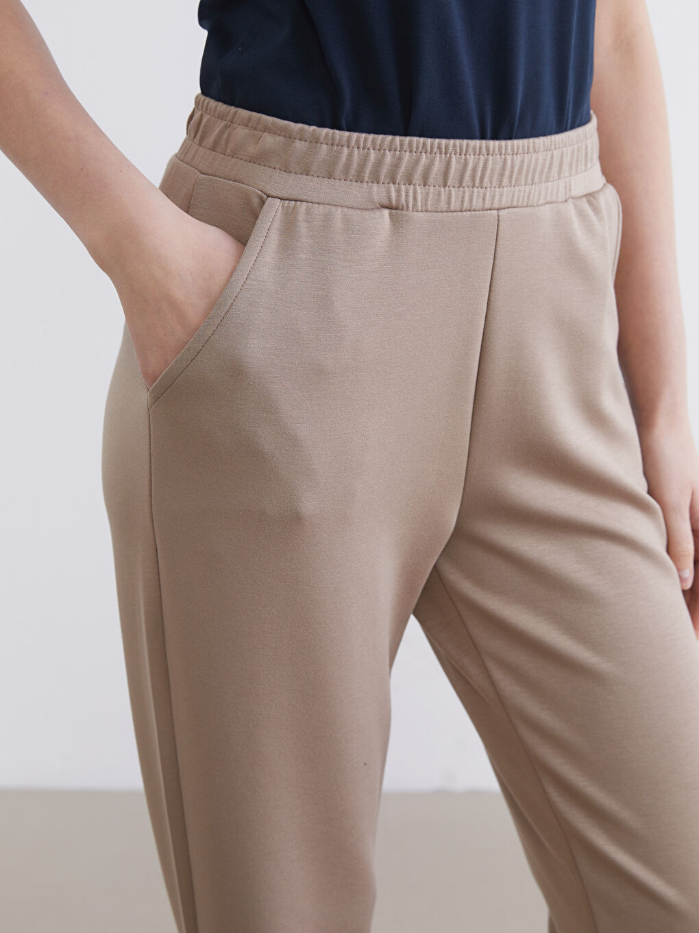 Kahverengi Beli Lastikli Kadın Jogger Eşofman Altı	-3