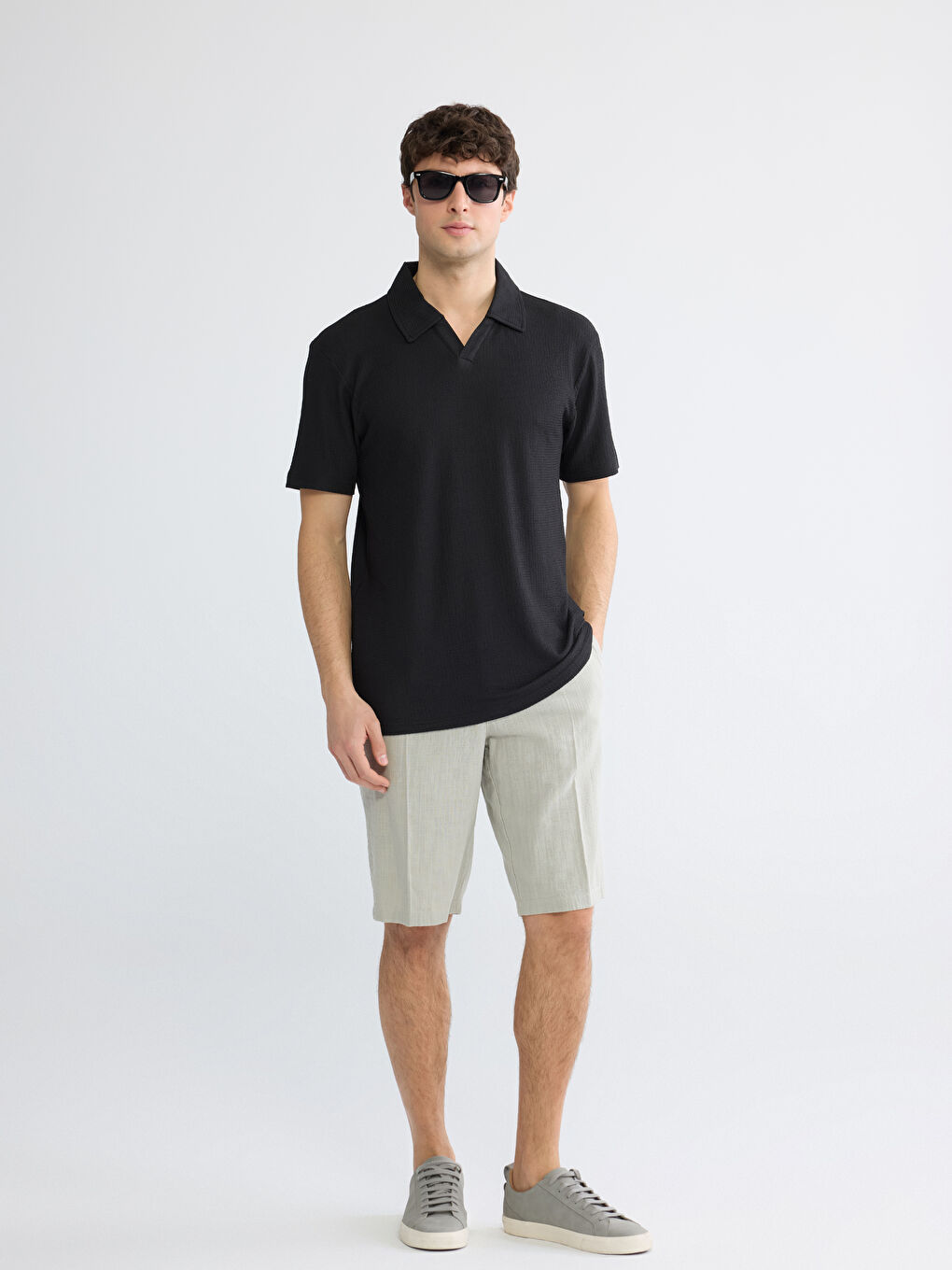 Siyah Polo Yaka Erkek Tişört-1