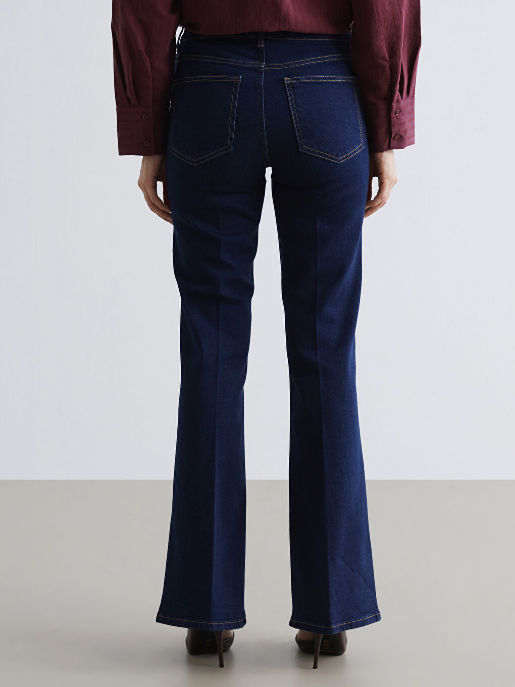 Siyah Yüksek Bel Flare Kadın Jean Pantolon-3