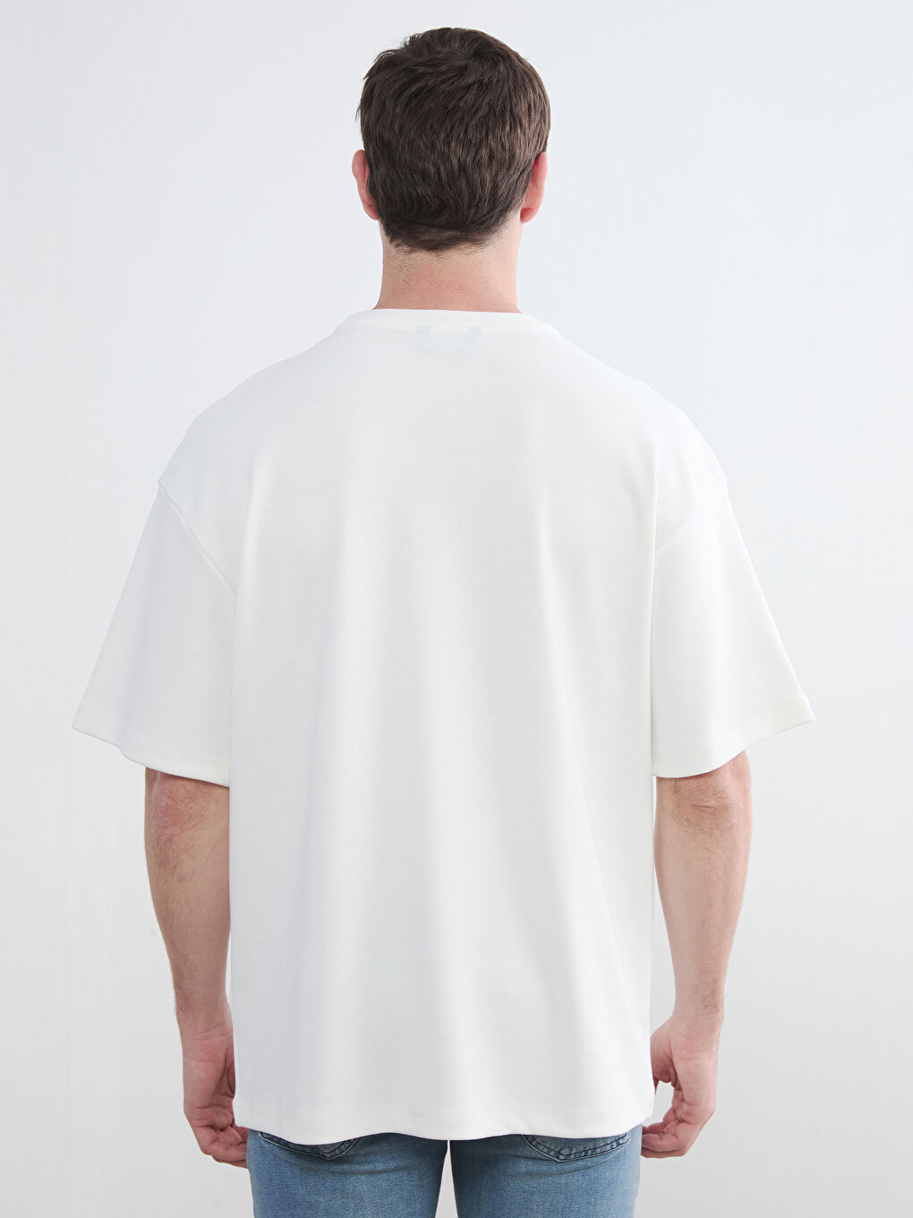 Beyaz Bisiklet Yaka Erkek Tişört-3