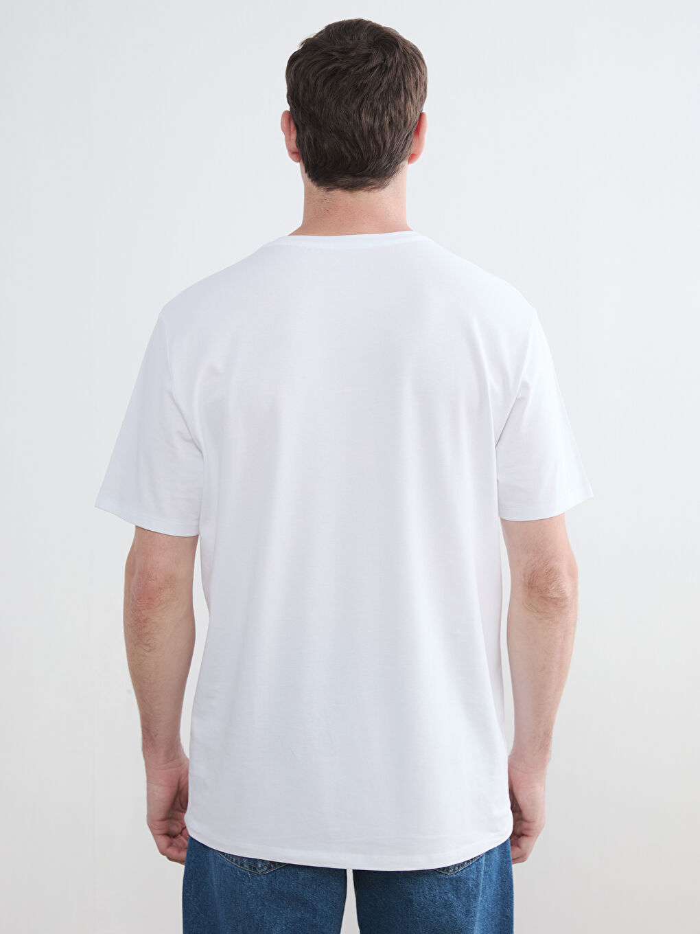 Beyaz Standart Fit Erkek Tişört-3