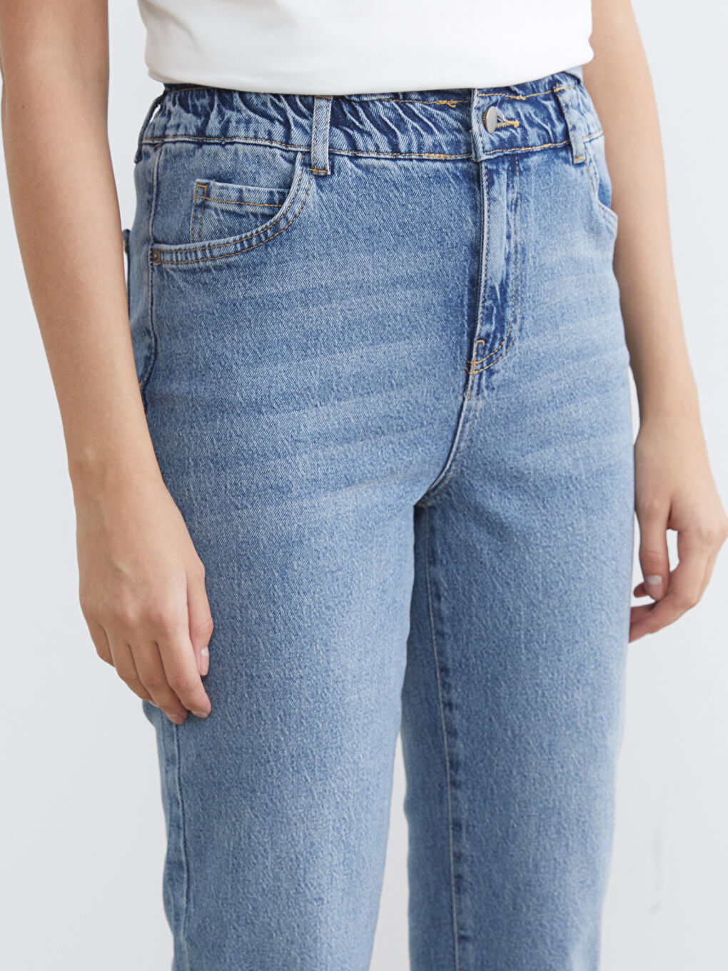 İndigo Beli Lastikli Mom Fit Kadın Jean Pantolon-2