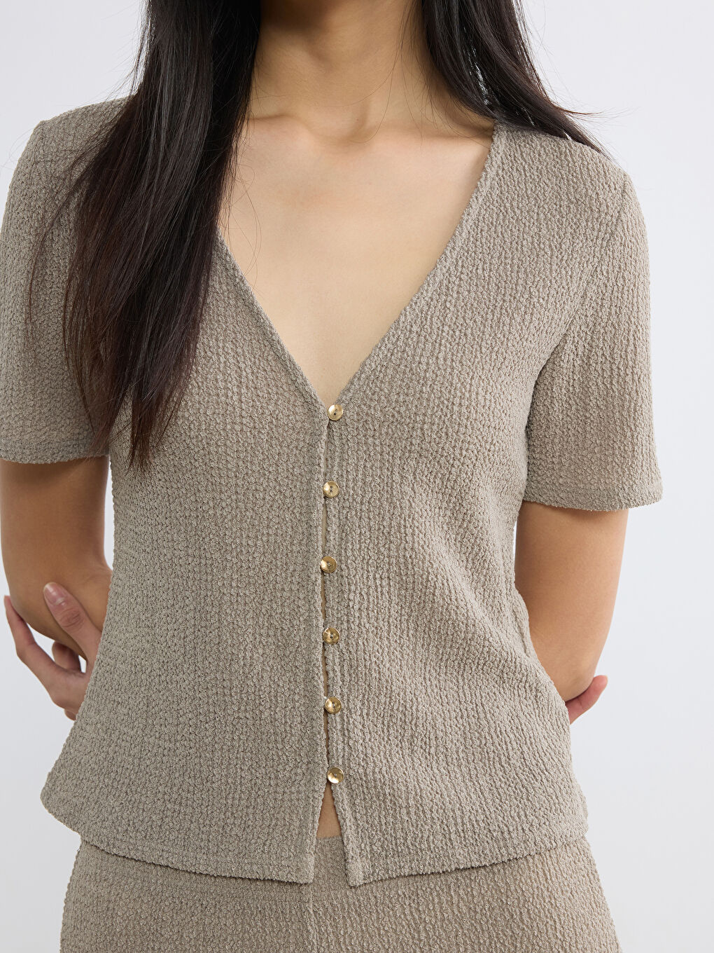 Kahverengi V Yaka Dokulu Bluz-2