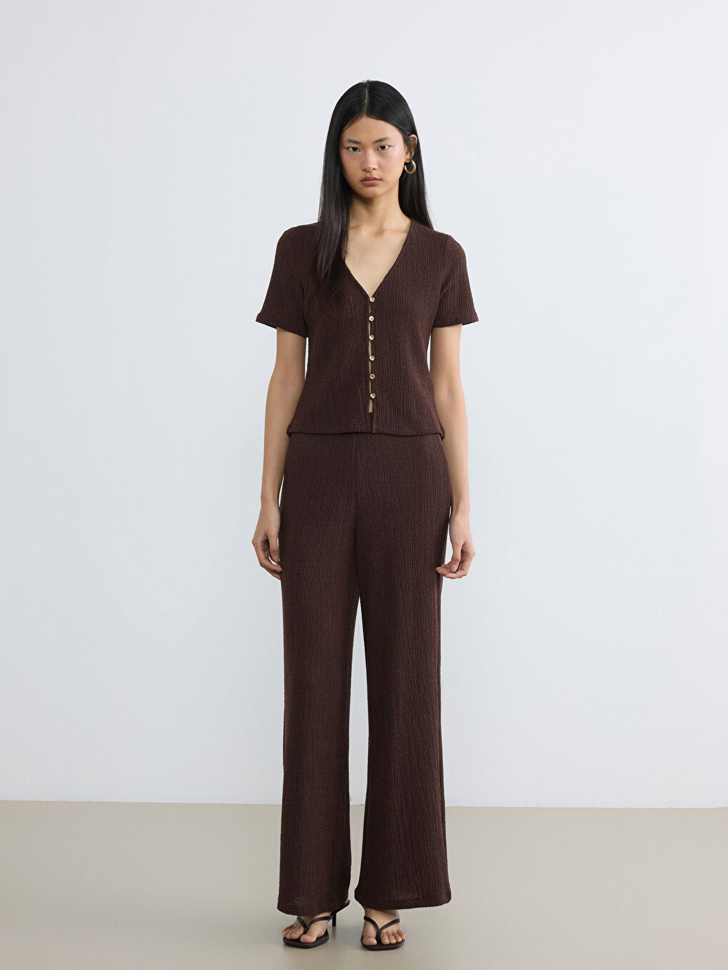 Kahverengi V Yaka Dokulu Bluz-1