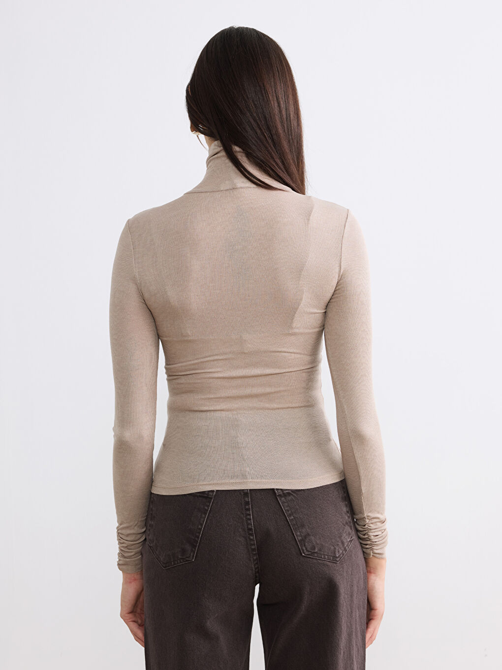 Bej Dik Yaka Kadın Body-3