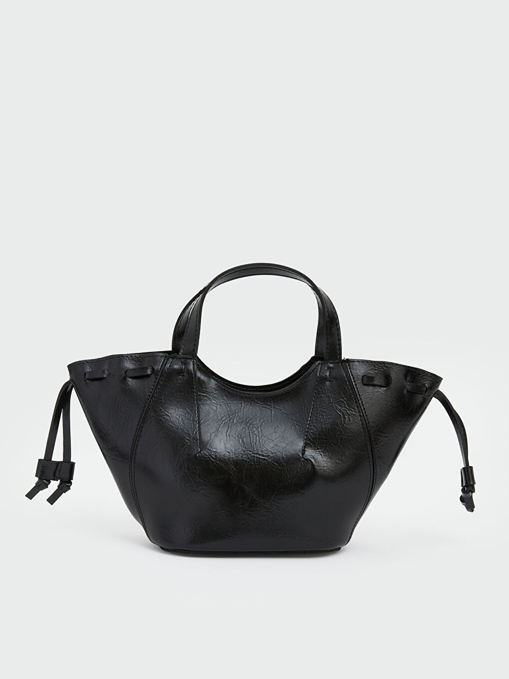 Siyah Deri Görünümlü Kadın Kol Çantası