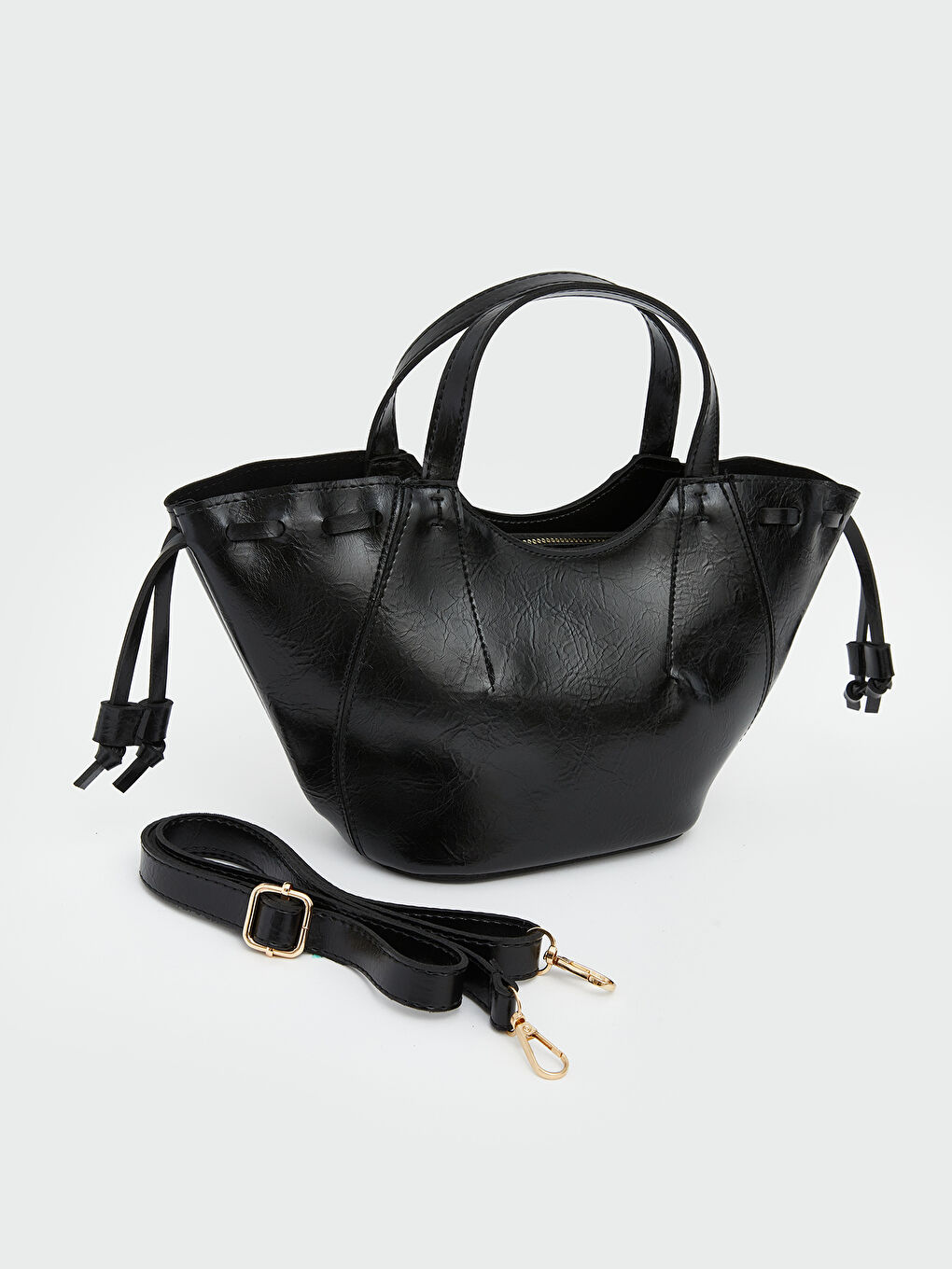 Siyah Deri Görünümlü Kadın Kol Çantası-1