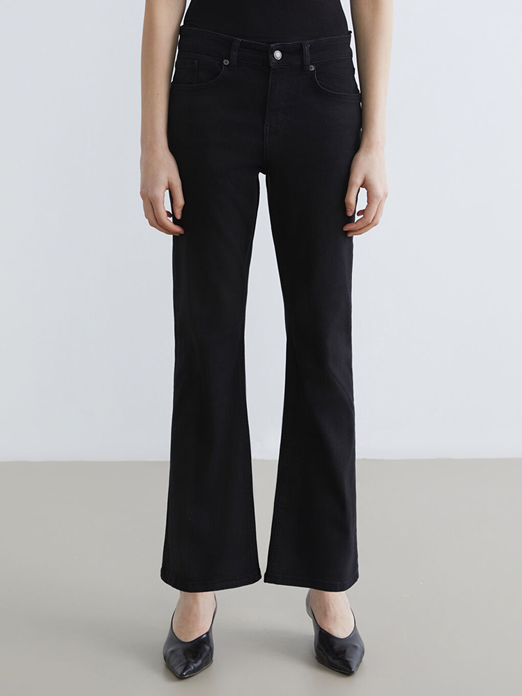 Women's Cropped Flare Jeans-1