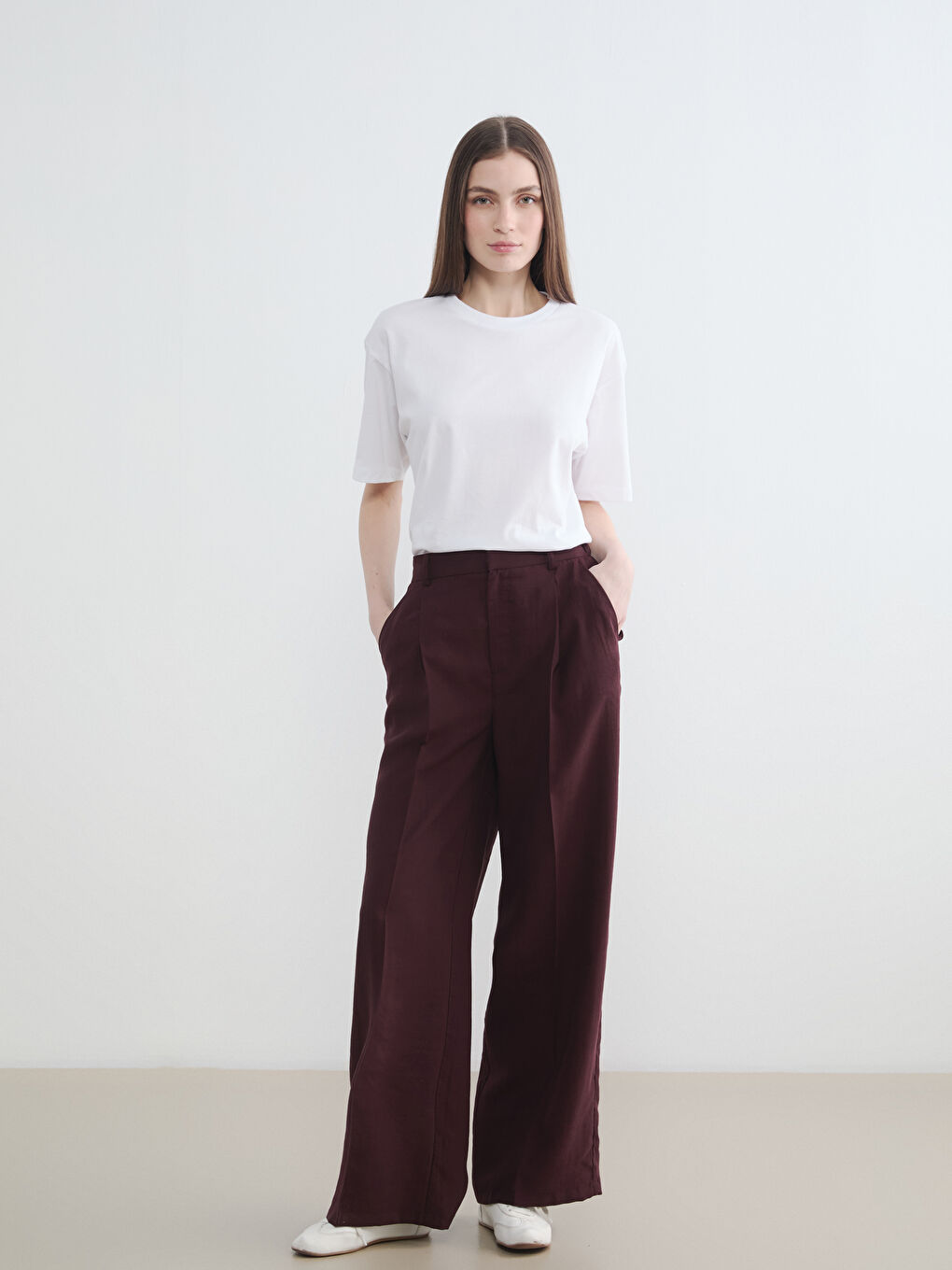 Elastic Waist Pleated Fabric Women's Trousers
