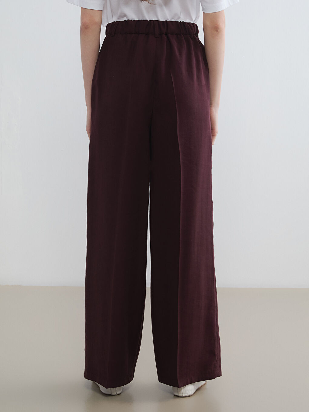 Elastic Waist Pleated Fabric Women's Trousers-3