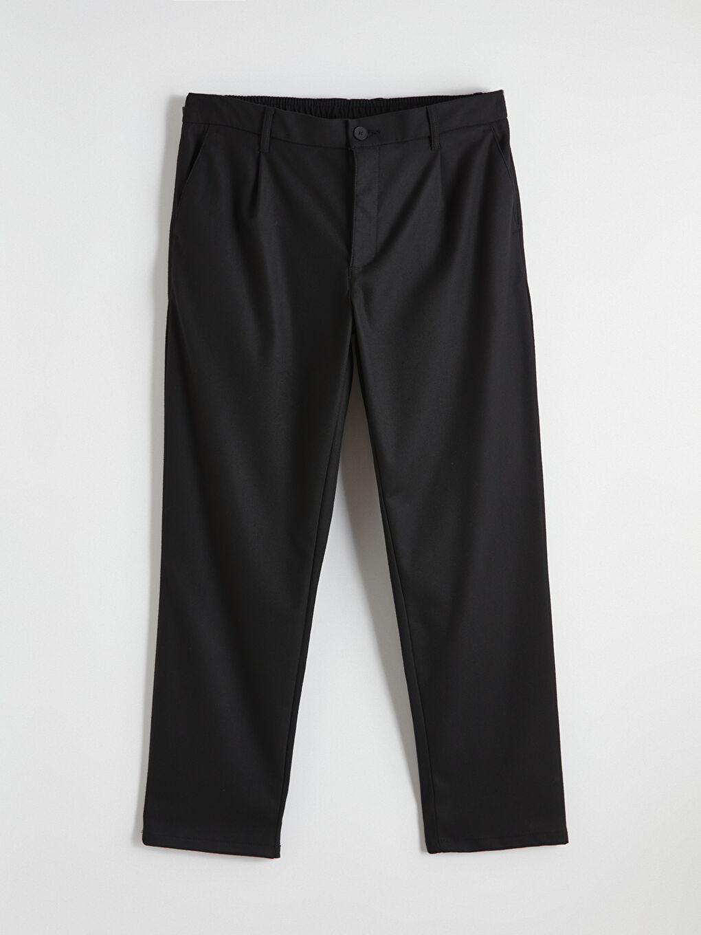 Siyah Standart Kalıp Erkek Pileli Pantolon