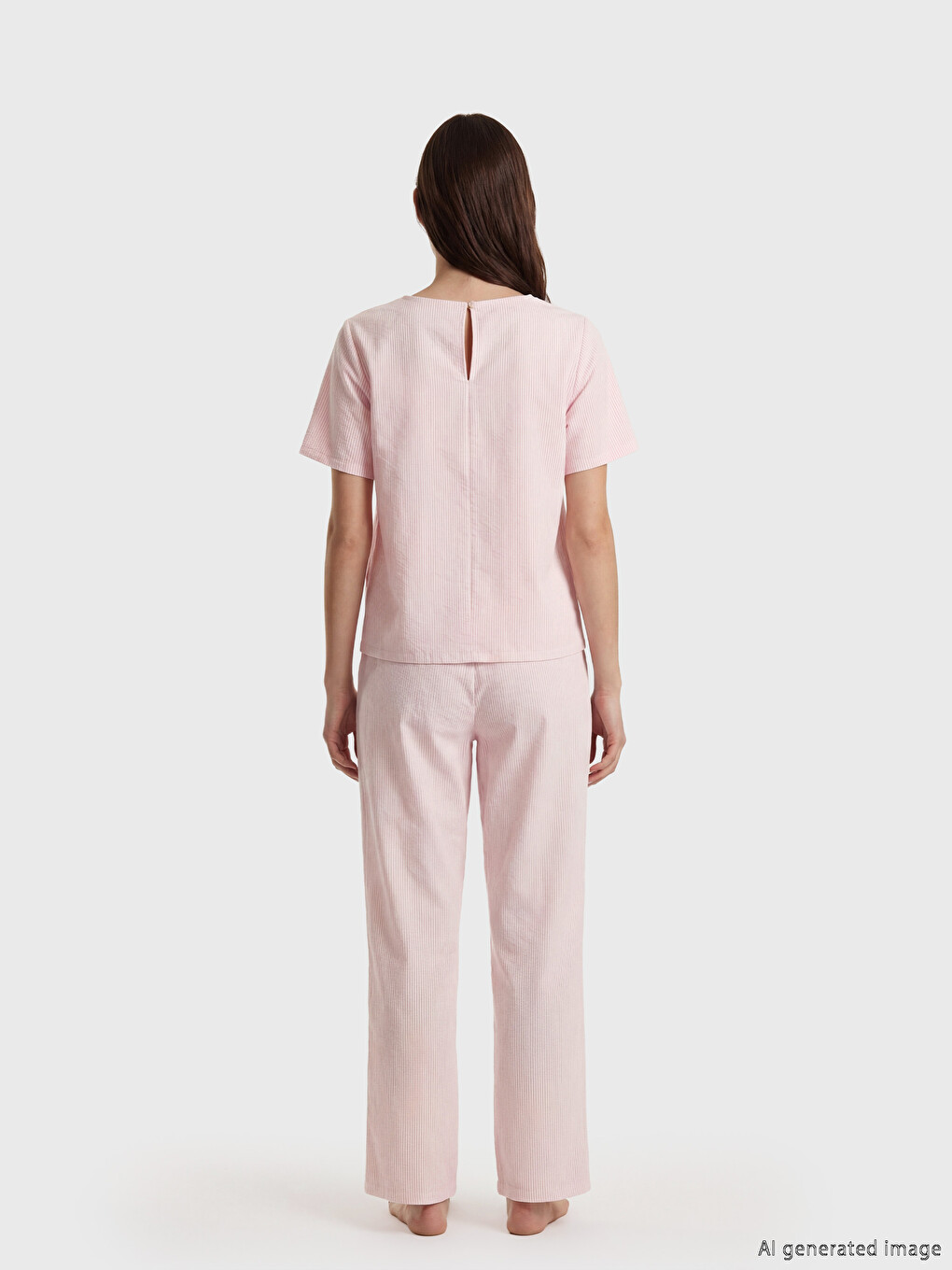 Pembe V Yaka Fiyonklu Kadın Pijama Takım-3