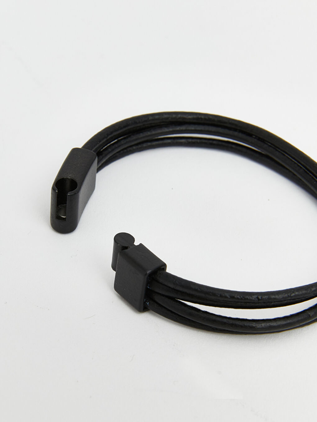 Siyah Mıknatıslı Erkek Bileklik-1