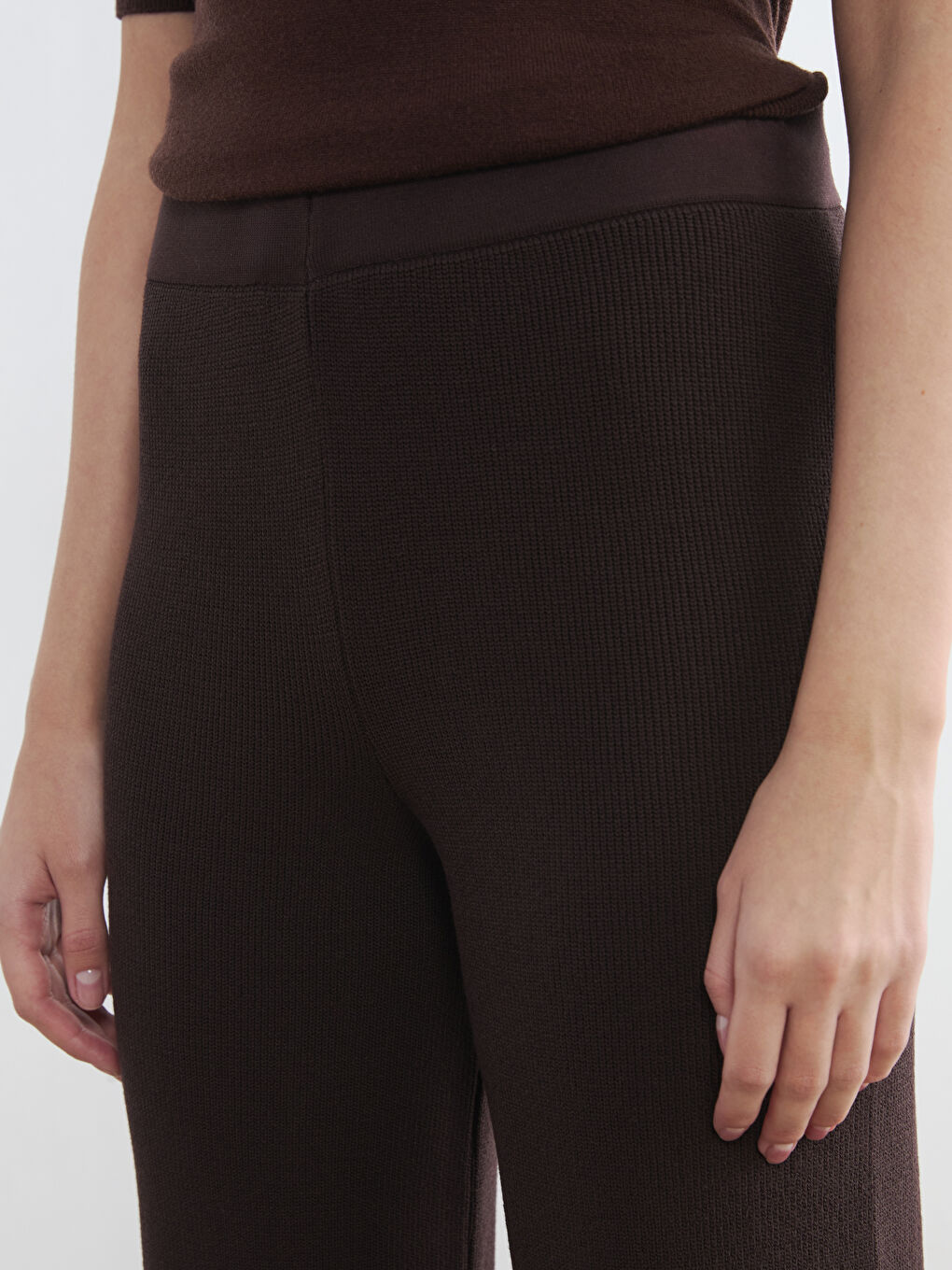 Kahverengi Beli Lastikli Geniş Paça Kadın Triko Pantolon-2