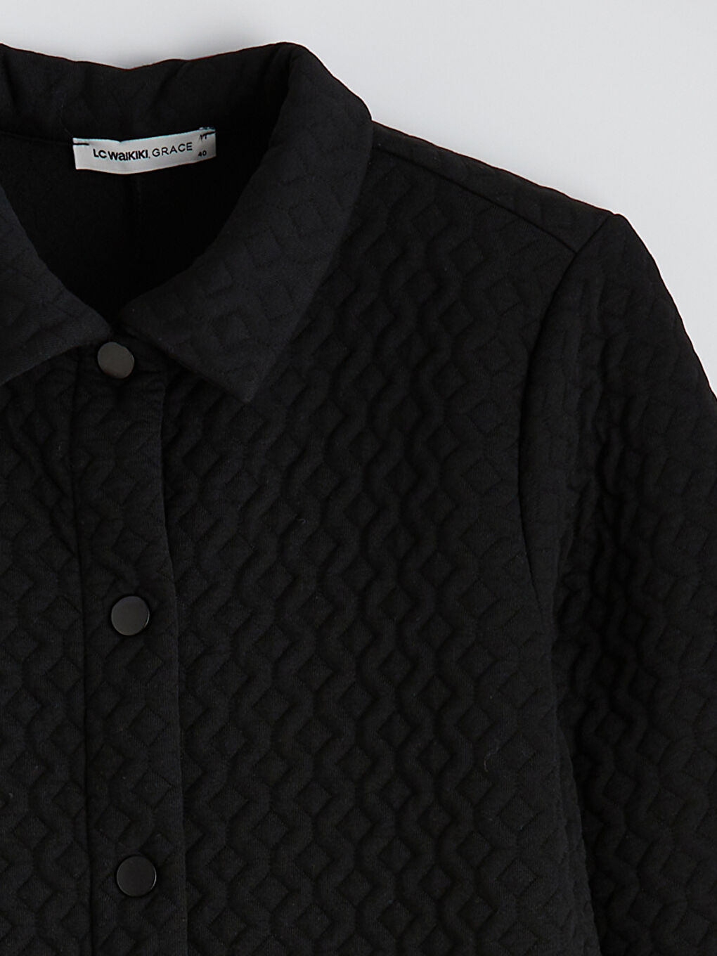 Siyah Gömlek Yaka Dokulu Kadın Ferace-1