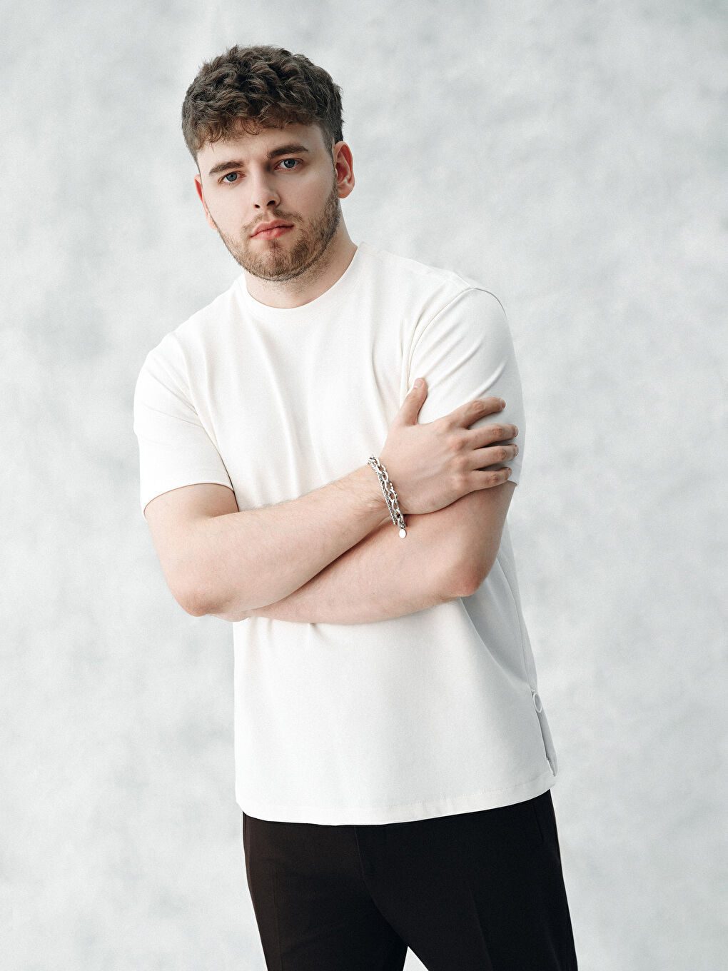 Ekru Kolay Giyilebilir Fermuar Kapamalı Erkek Tişört