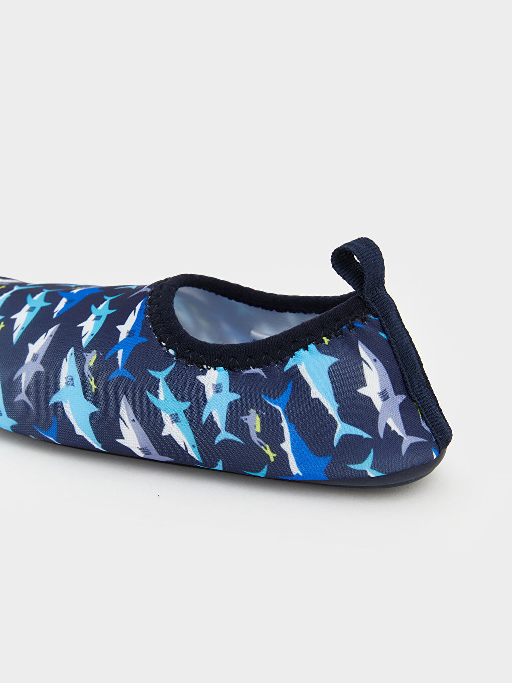 Морски обувки с щампа на акула за момчета-4