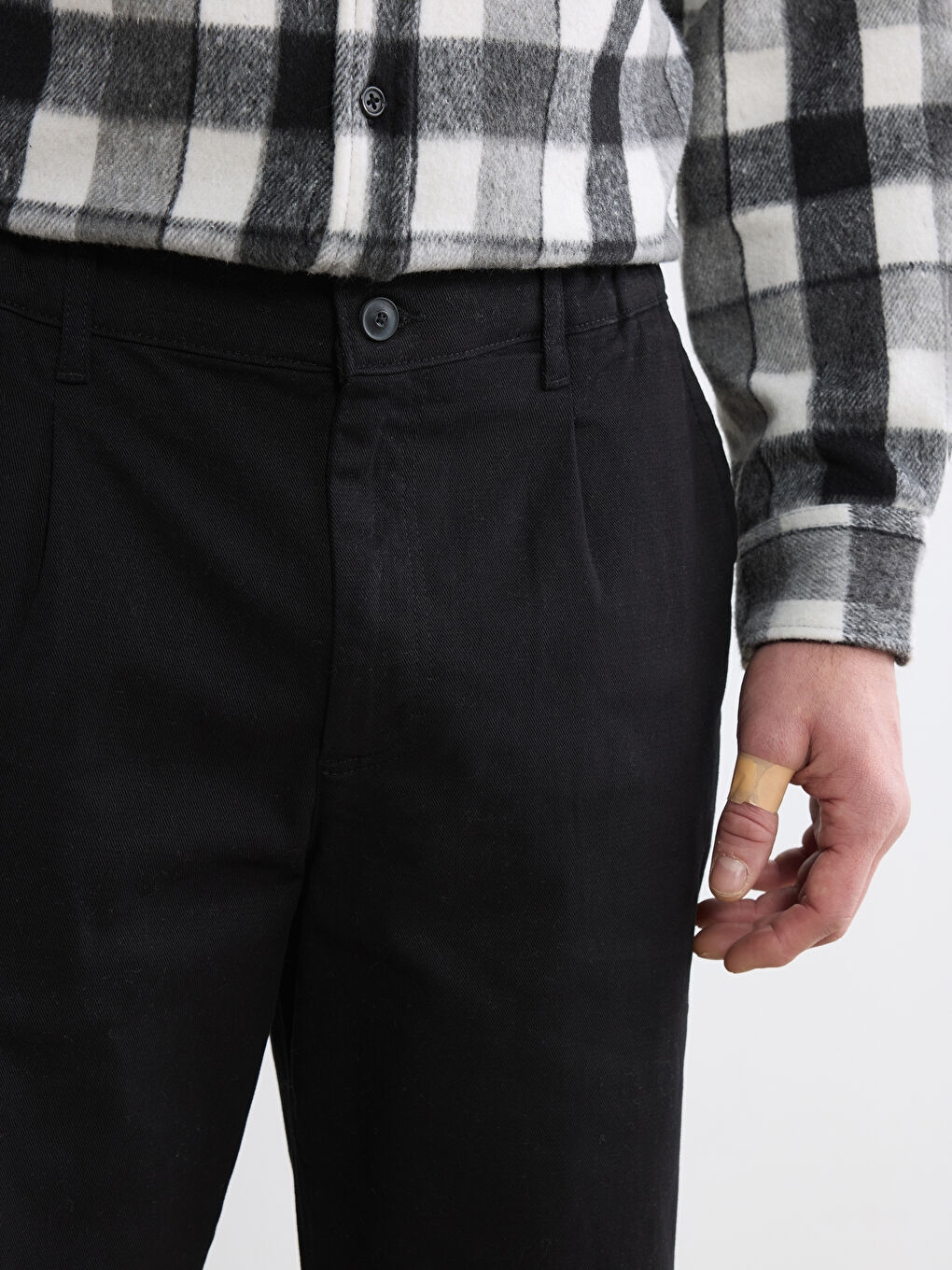 Siyah Standart Kalıp Beli Lastikli Erkek Pantolon-2