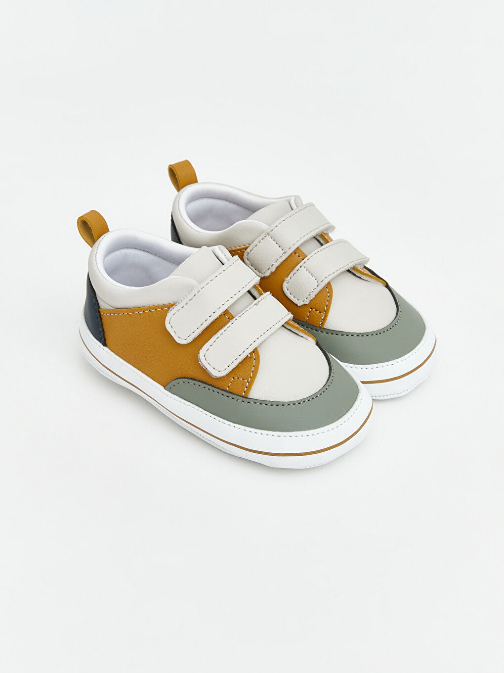 Bej Renk Bloklu Erkek Bebek Spor Ayakkabı