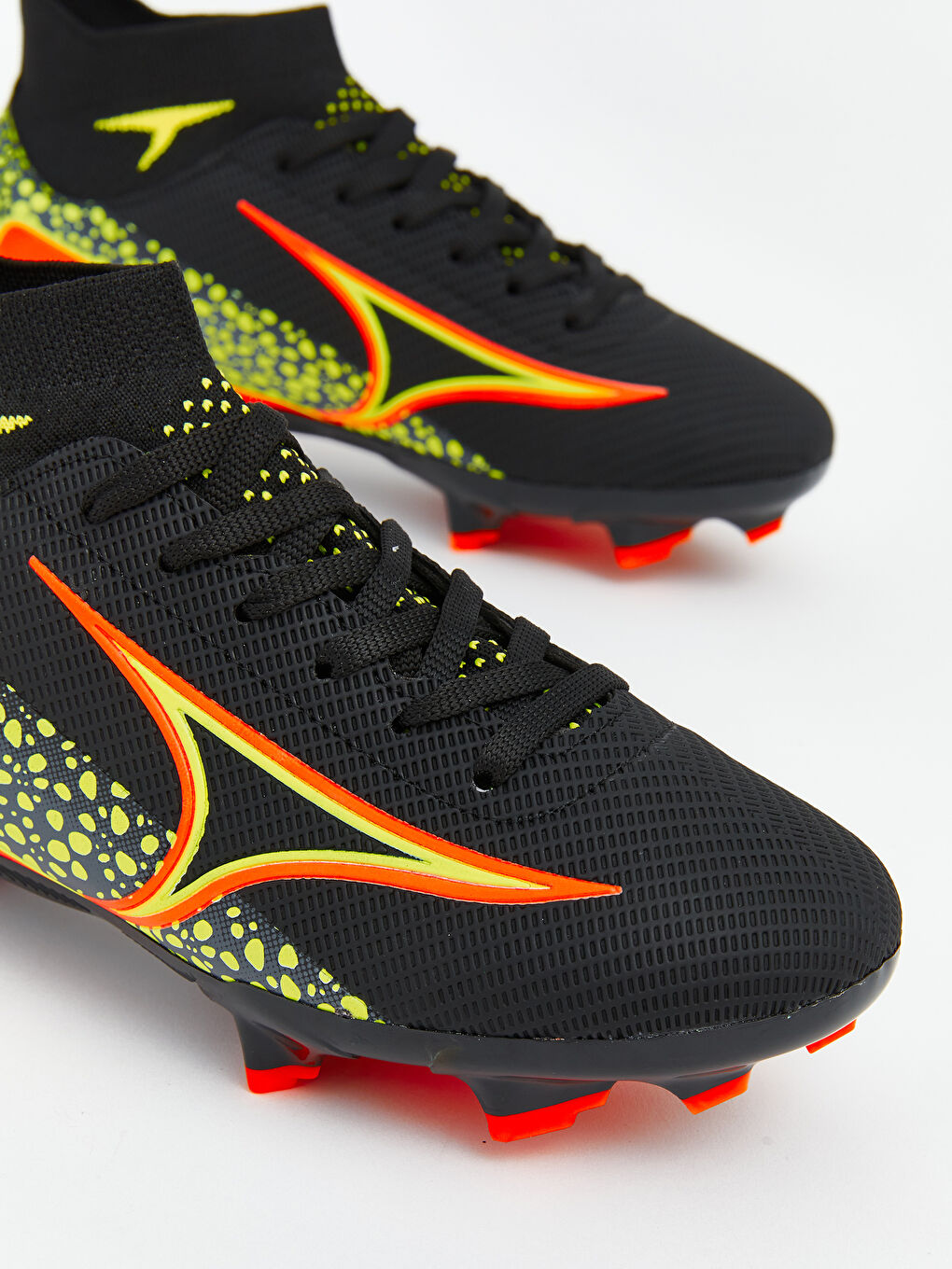 Siyah Baskılı Erkek Çocuk Krampon-2