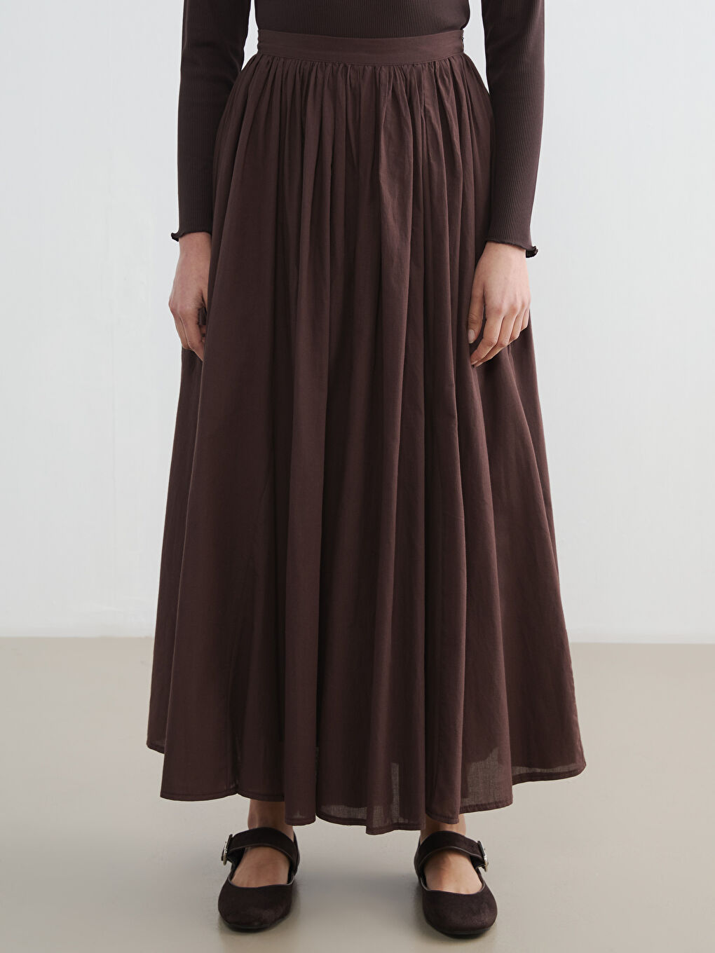 Kahverengi Beli Fermuarlı Büzgülü Etek-1