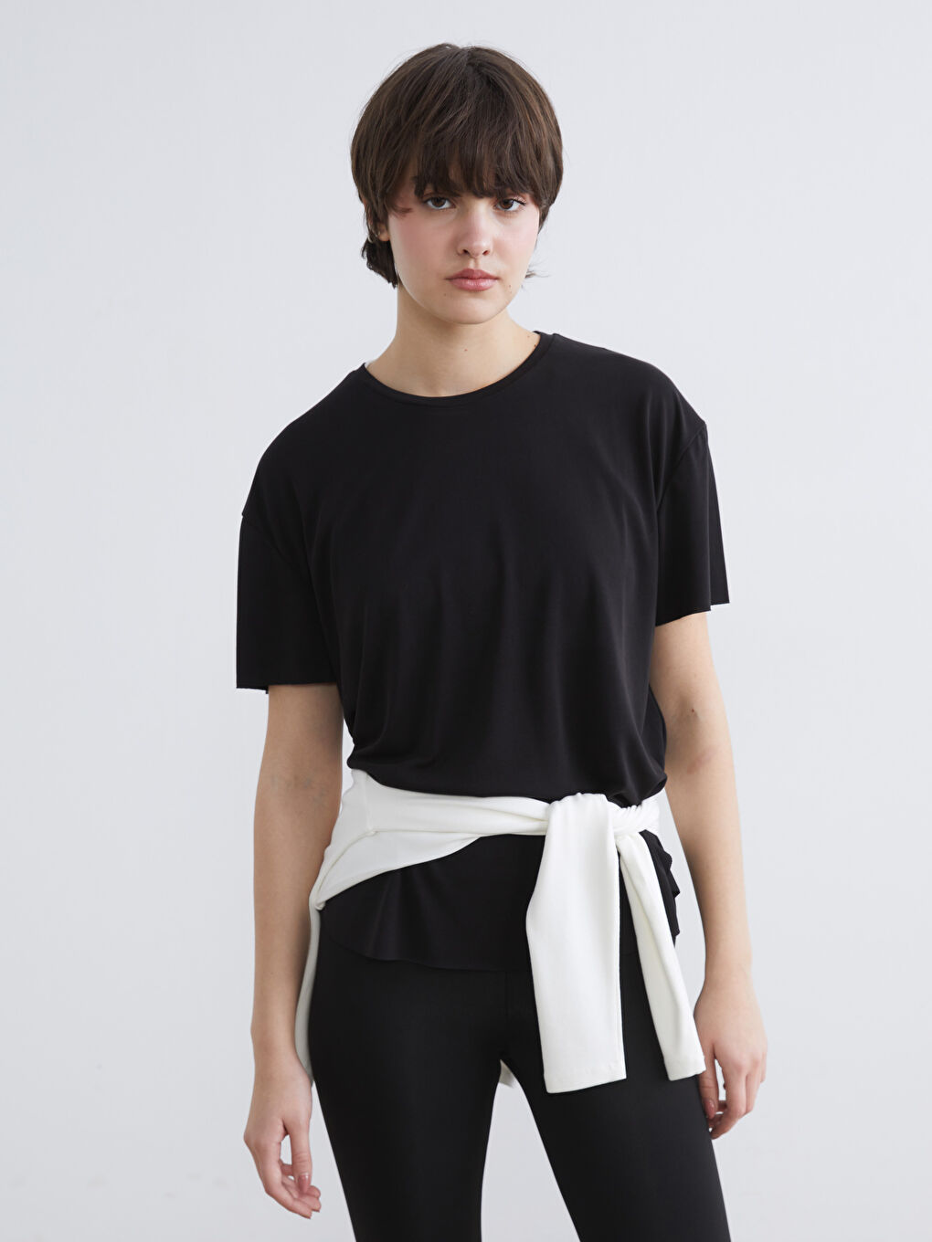 Siyah Bisiklet Yaka Oversize Kadın Spor Tişört